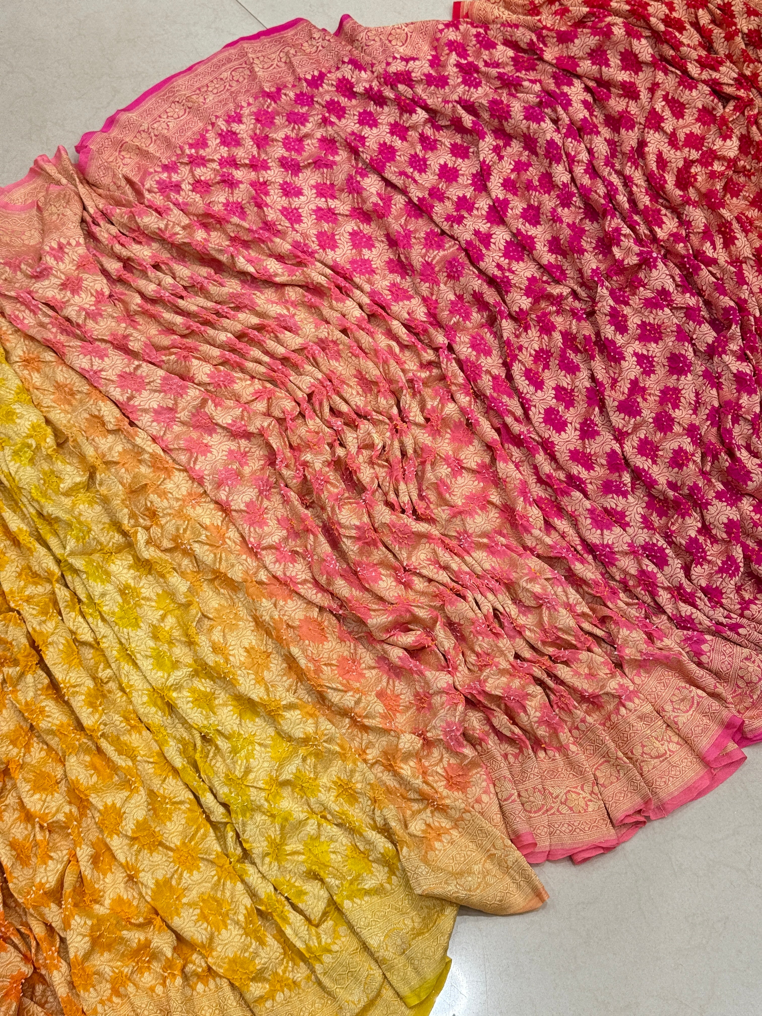 Six Shaded Butta Pallu Bandhej Bandhini Saree