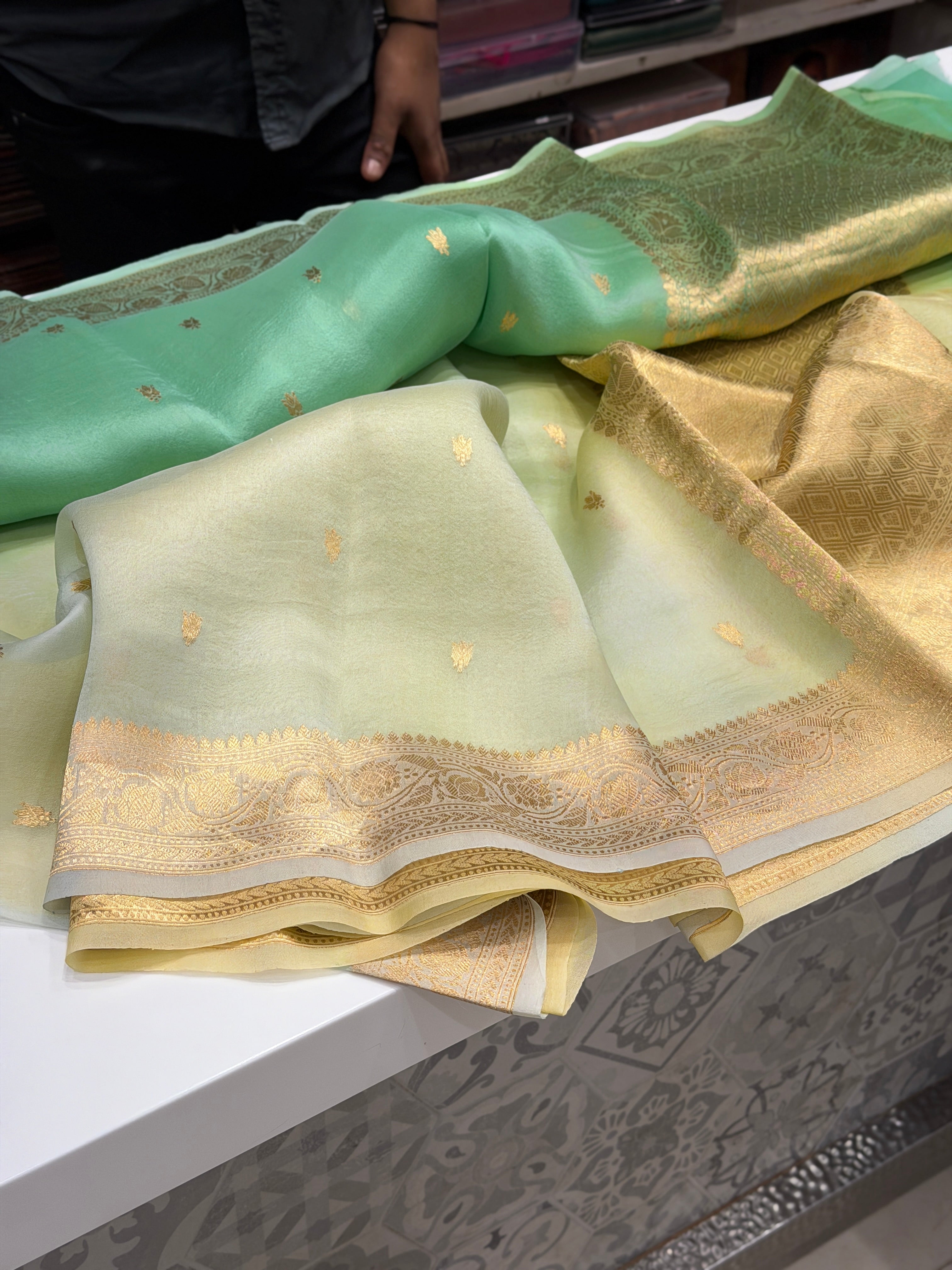 Green Shaded Banarasi Handloom Kora Saree