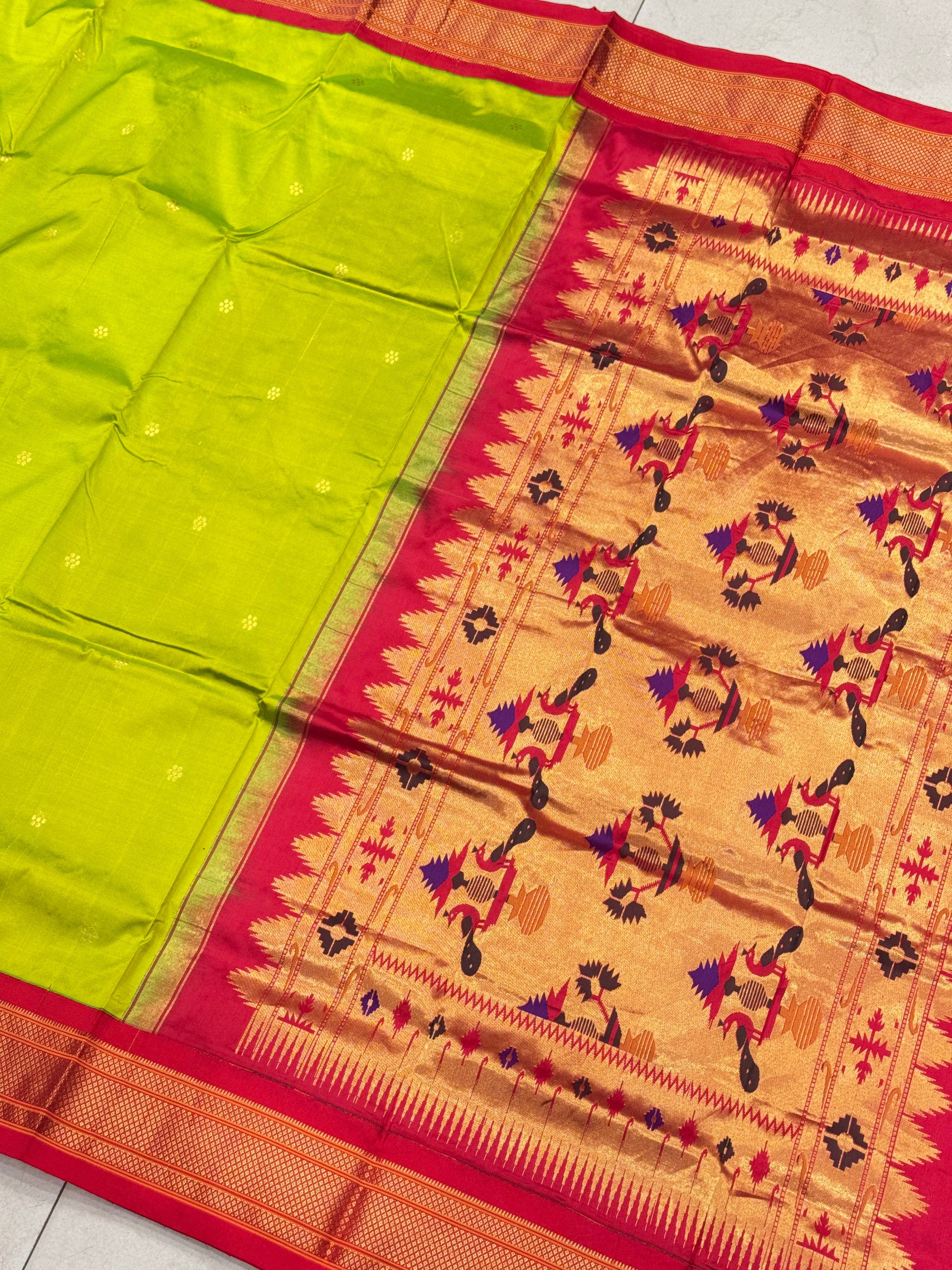 Neon Green Morbangdi Paithani Saree