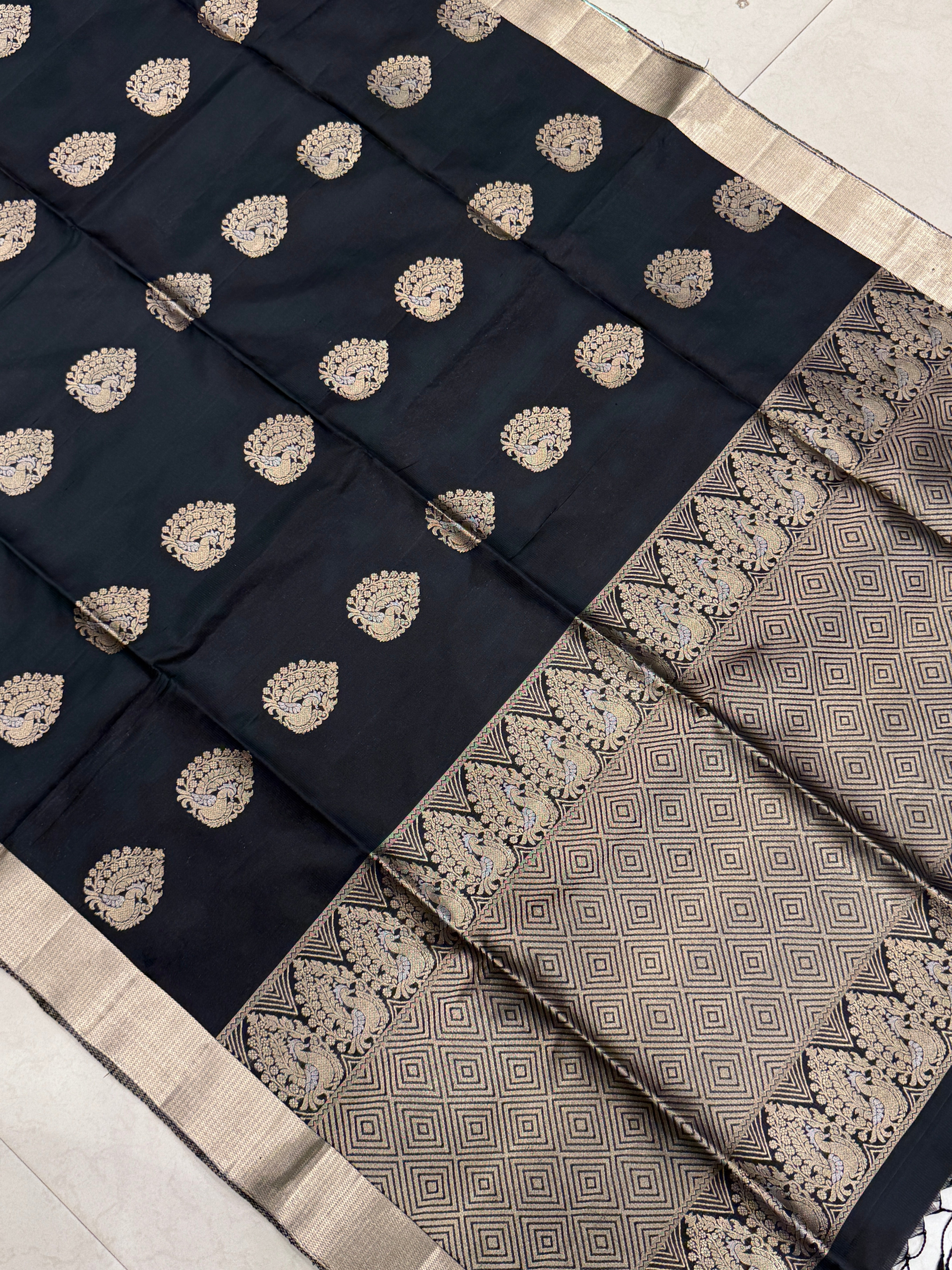 Black Peacock Buttas Handloom Kanchipuram Pure Silk Saree