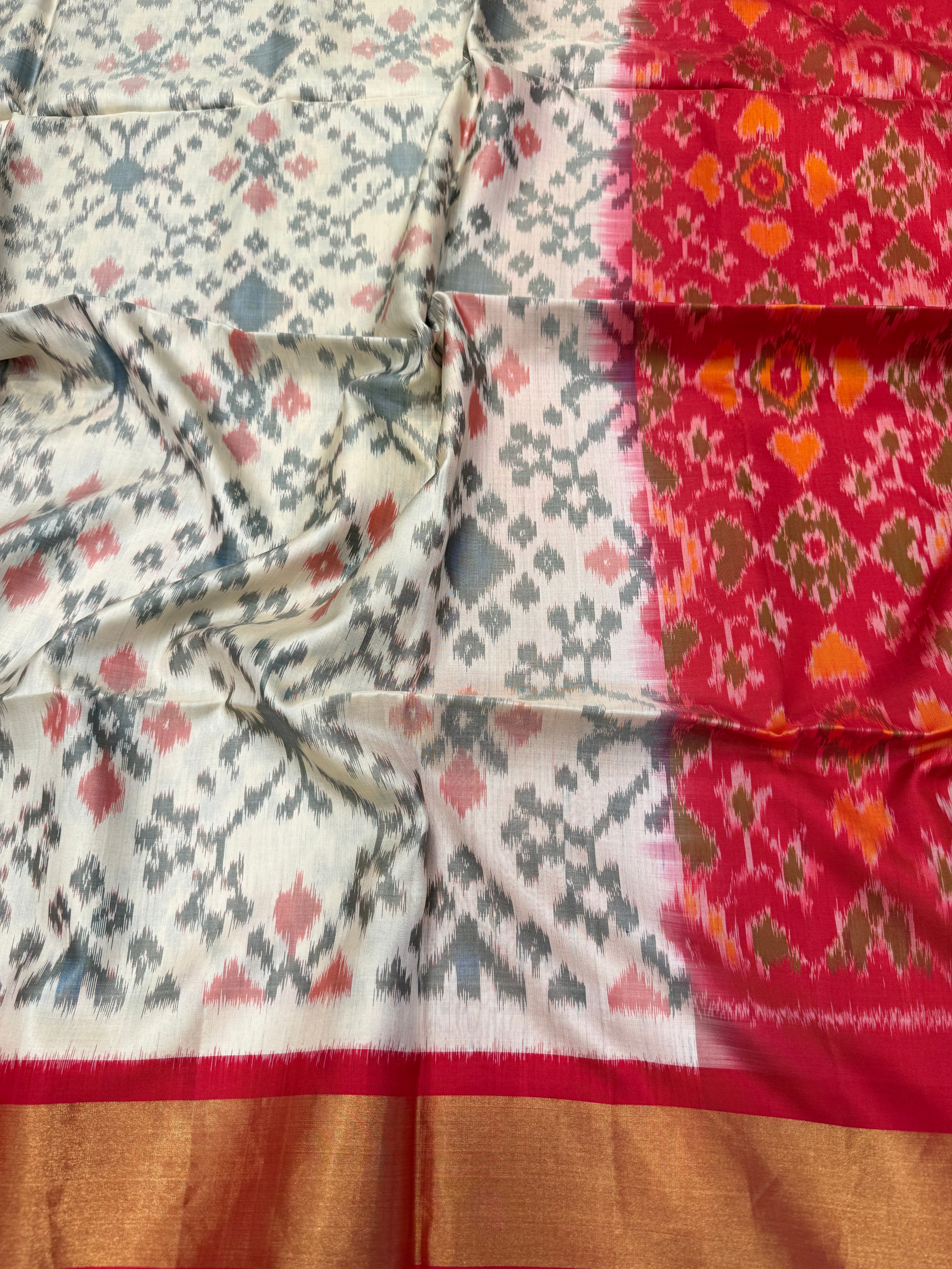 Moti White Red Pochampally Ikat Silk Patola Saree