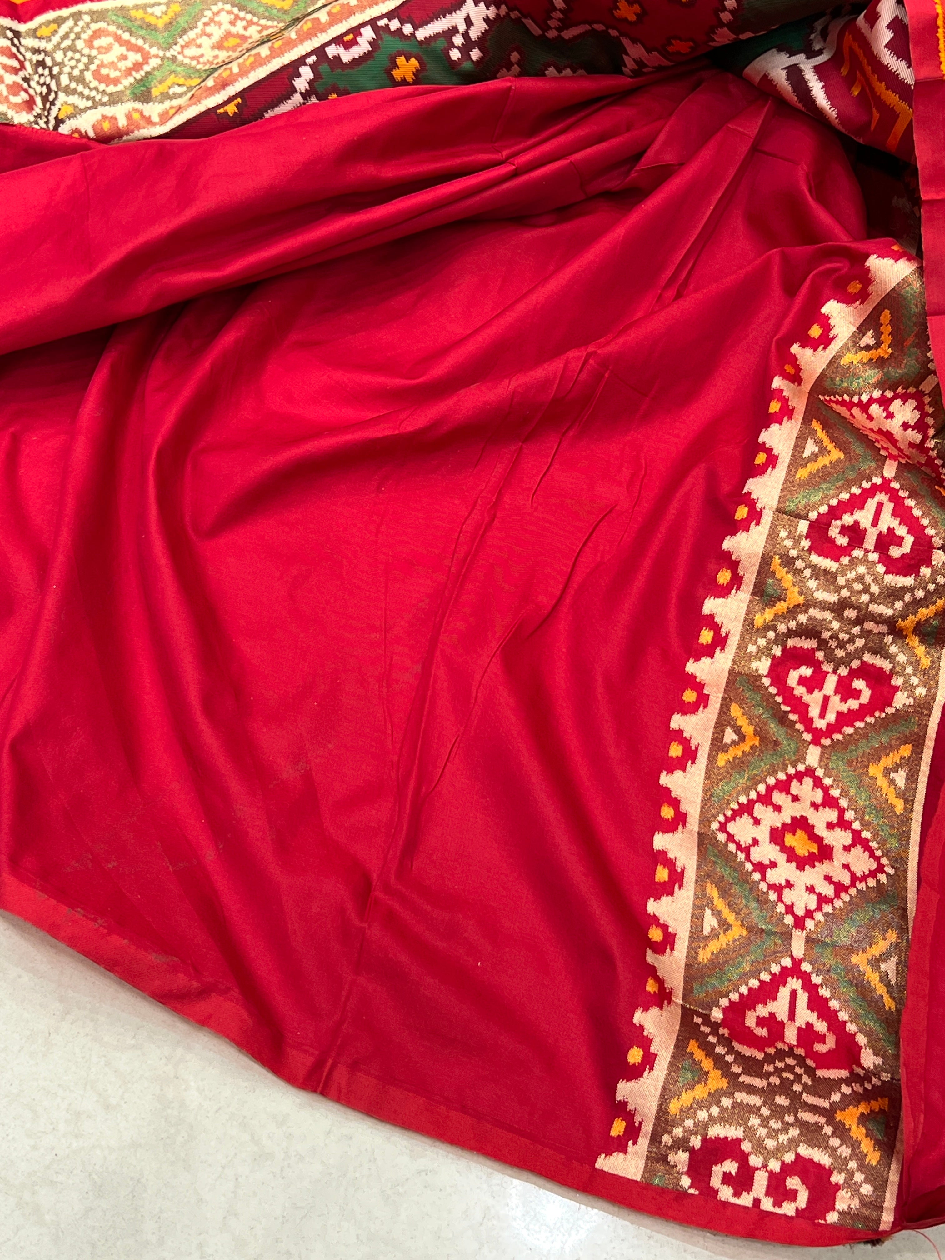Maroon Green Chabdi Elephant Semi Silk Weaved Patan Patola Saree