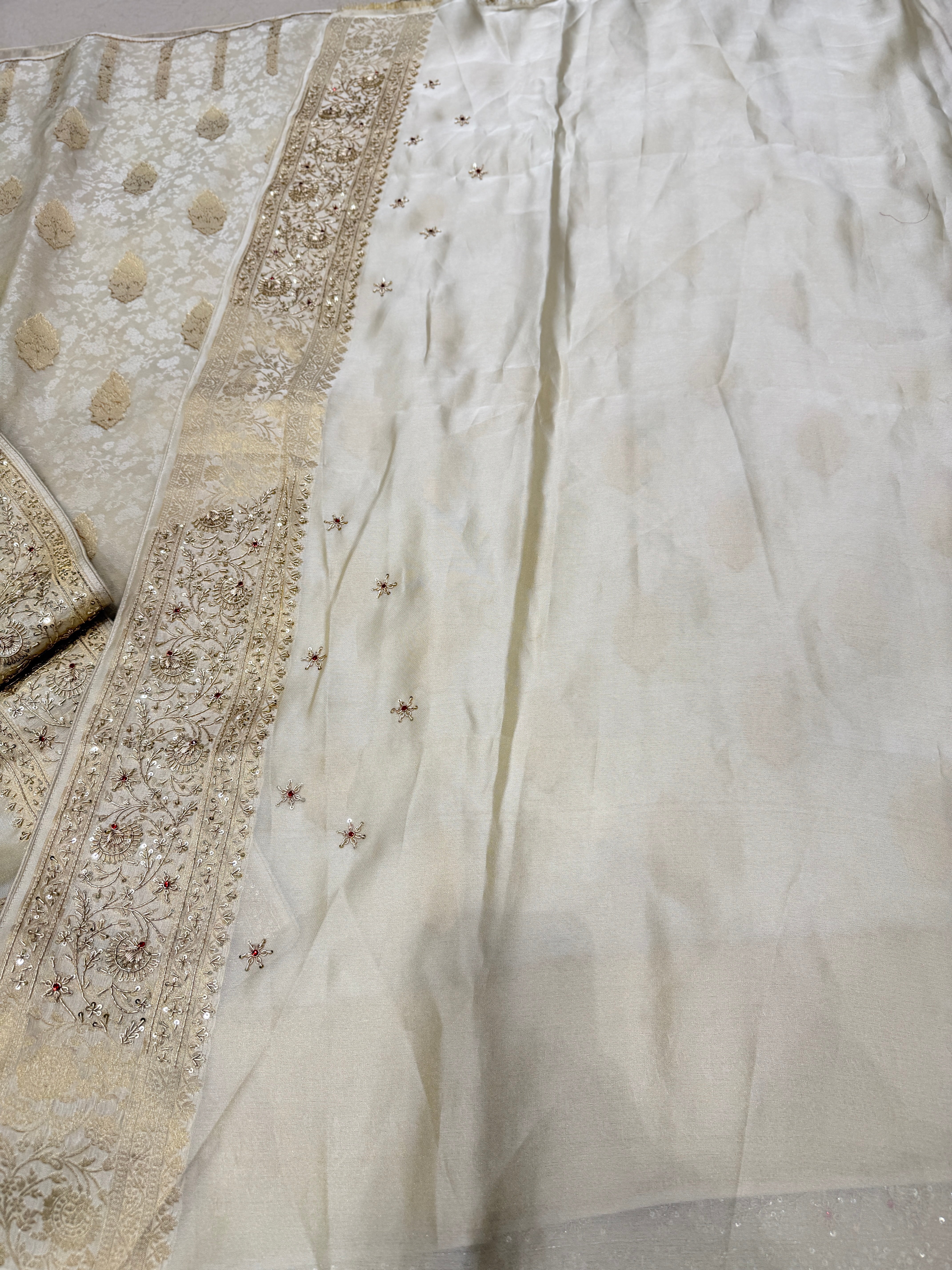 Banarasi Crepe Tissue Zardodi Hand Embroidery Saree