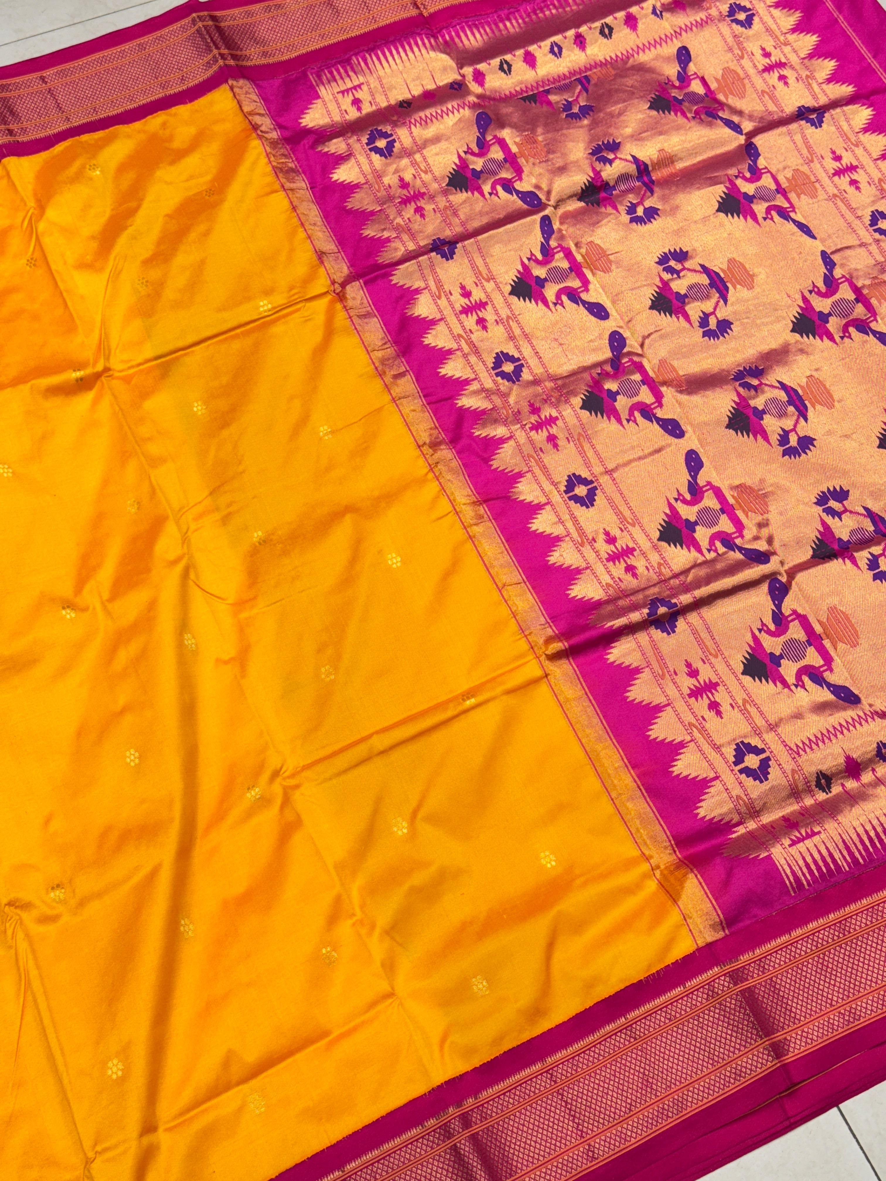 Mustard Yellow Rani Morbangdi Paithani Saree