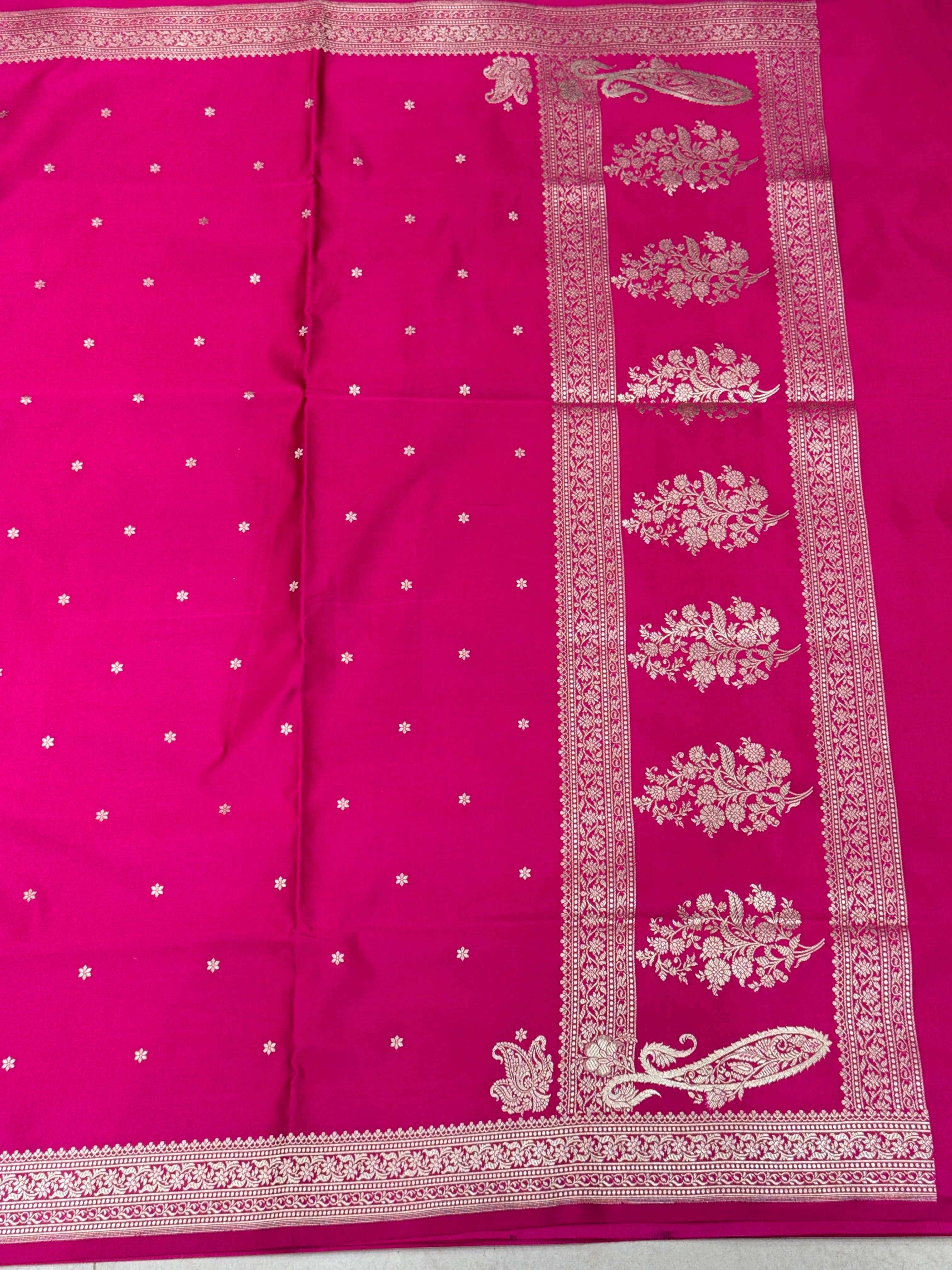 Rani Banarasi Silk Star Butti Saree