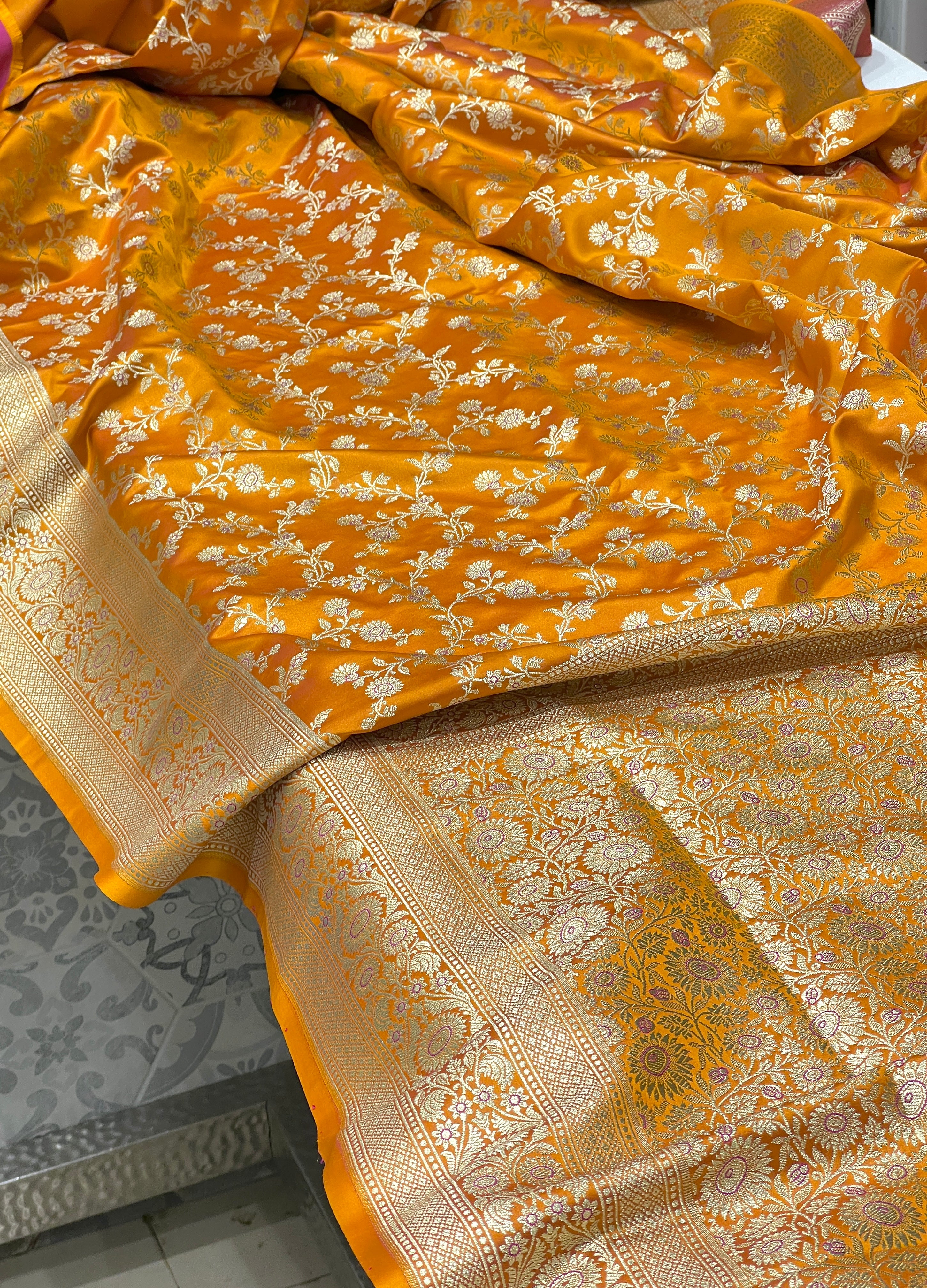 Mango Yellow Banarasi Flower Border Saree