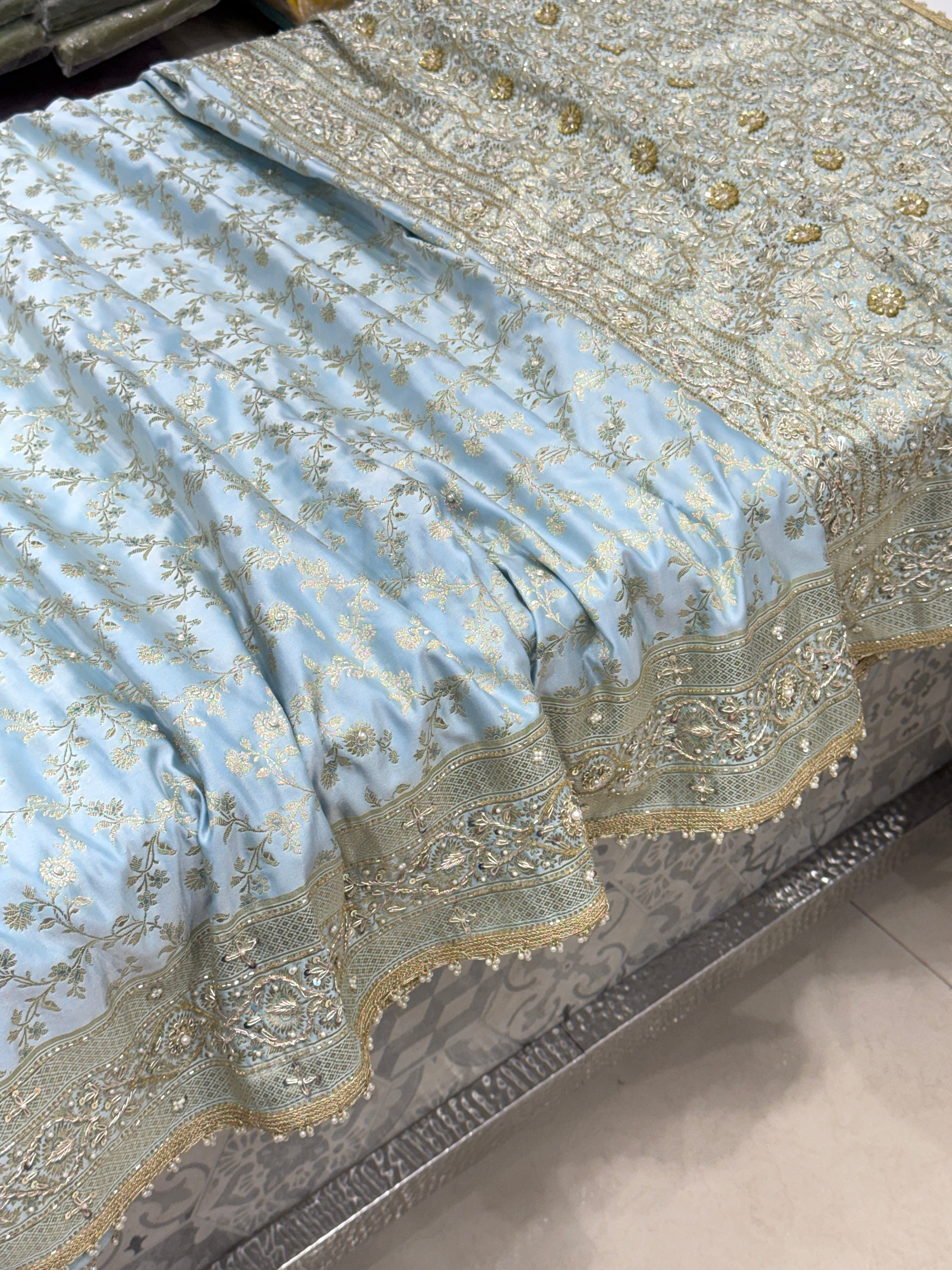 Blue Banarasi Silk Flower Border Hand Embroidery Saree