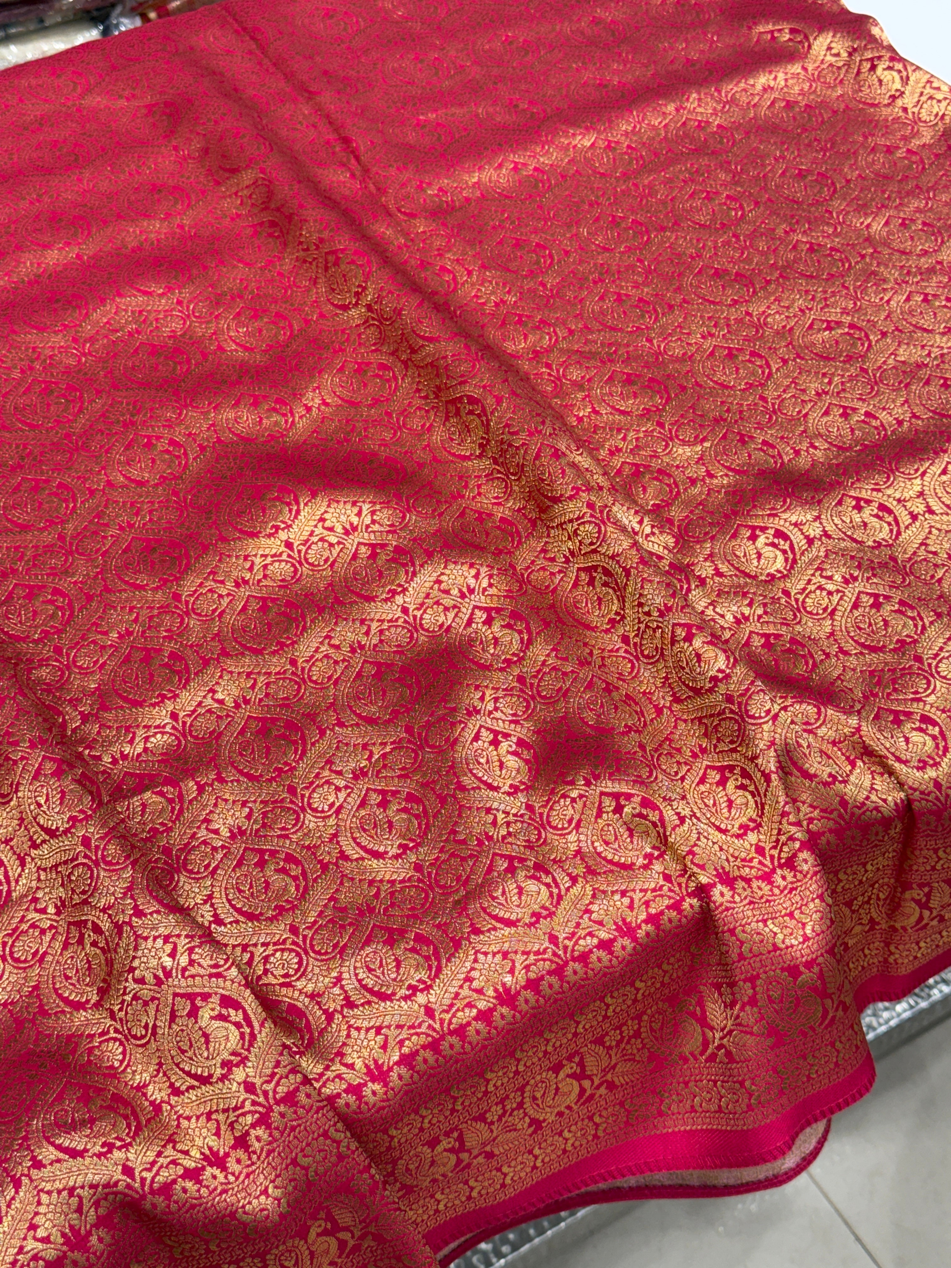 Rani Kalamkari Weave Banarasi Munga Pita Embroidery Saree