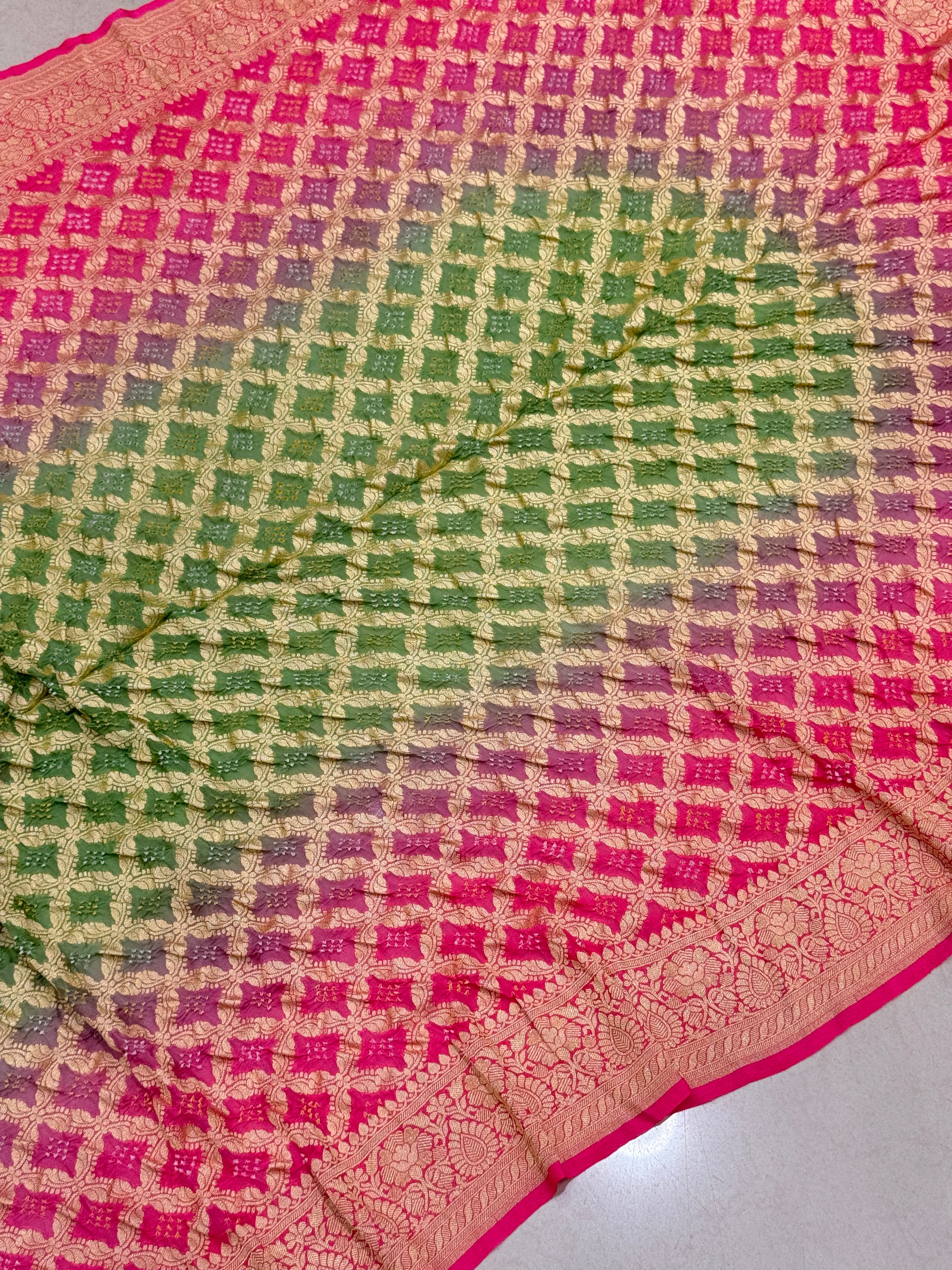 Alia Bhatt Inspired Leaf Border Bandhej Bandhini Saree