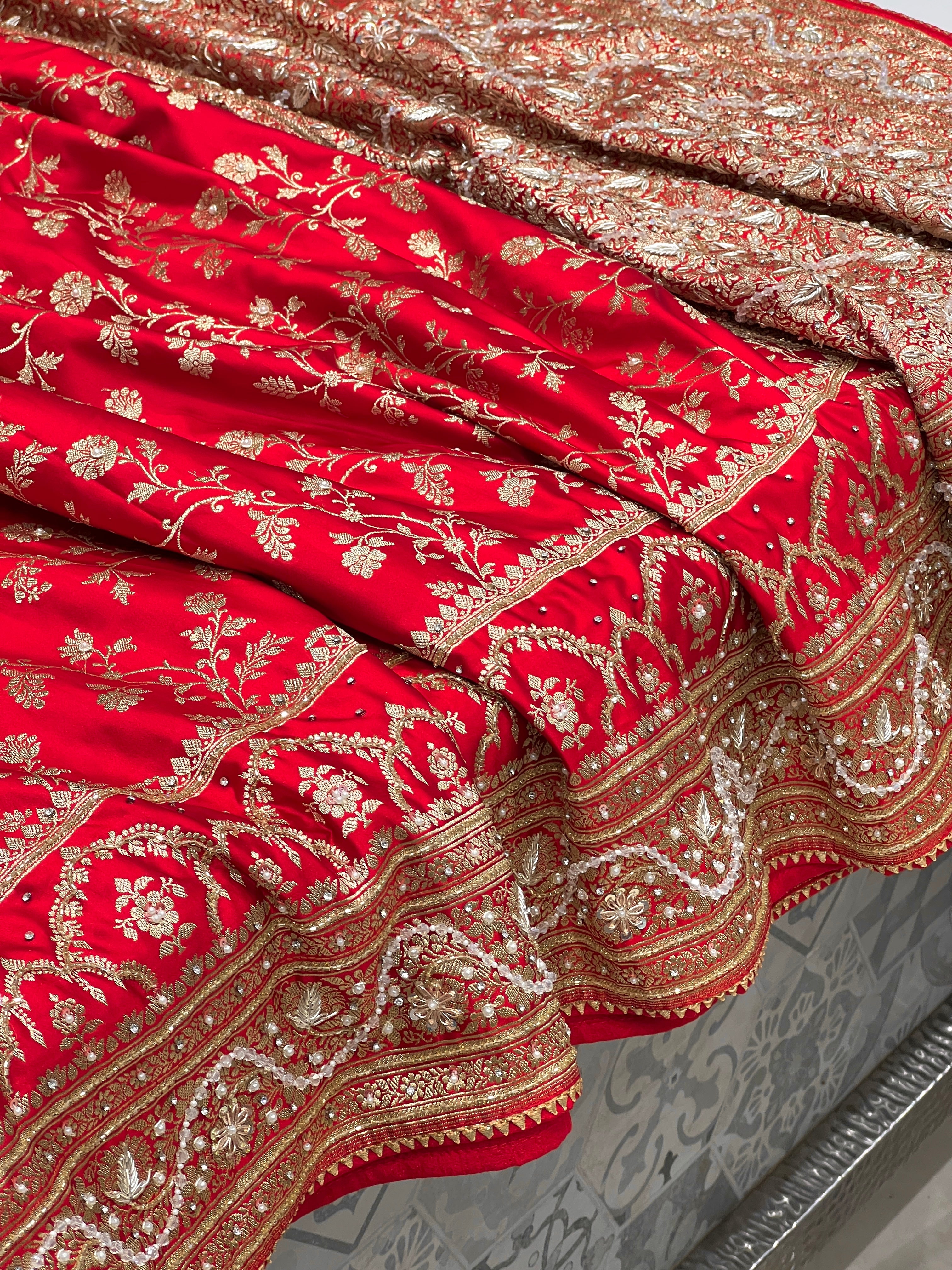 Red Banarasi Chain Hand Embroidery Saree 3.0