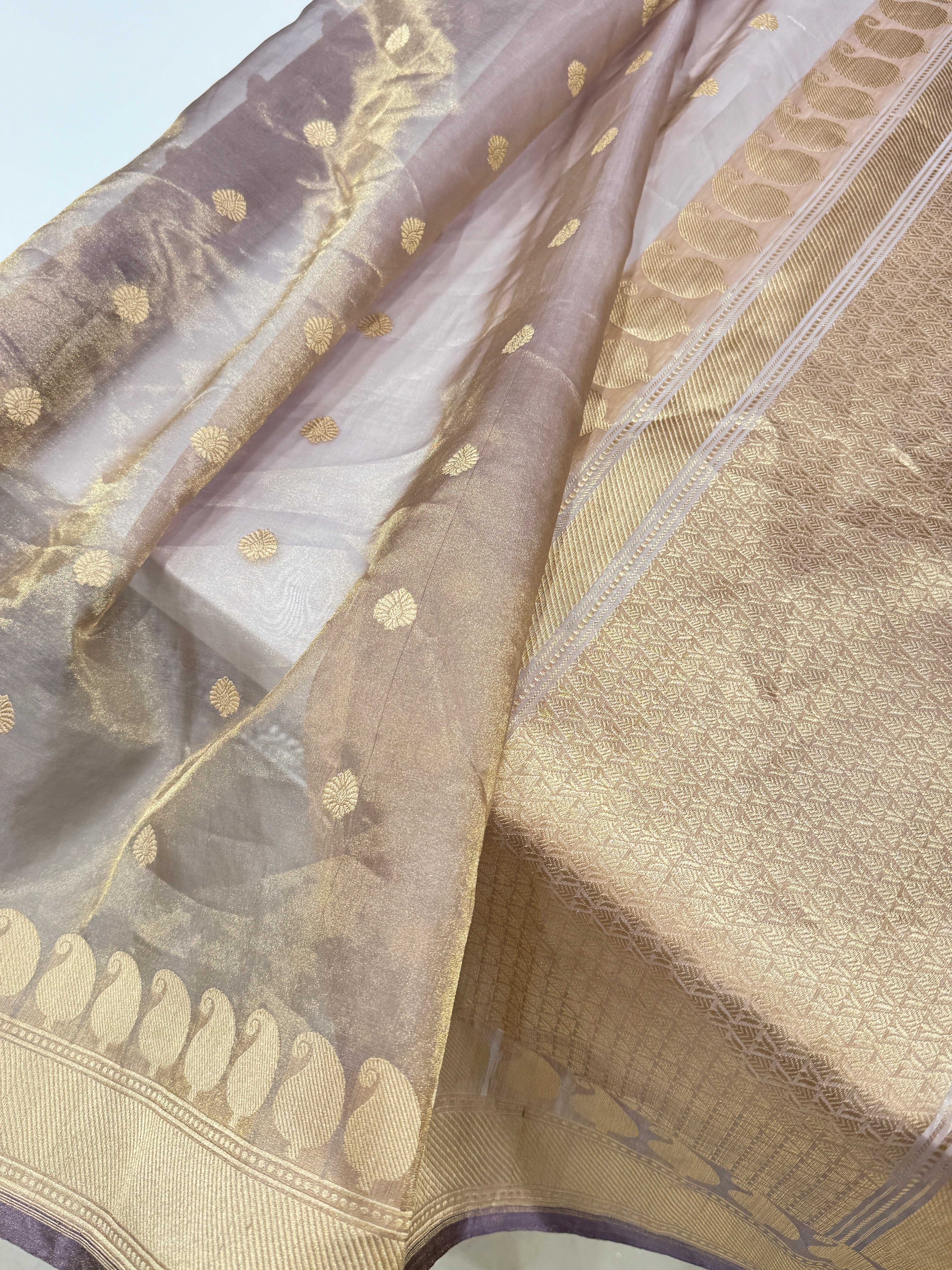 Lilac Banarasi Tissue Kadwa Weave Saree
