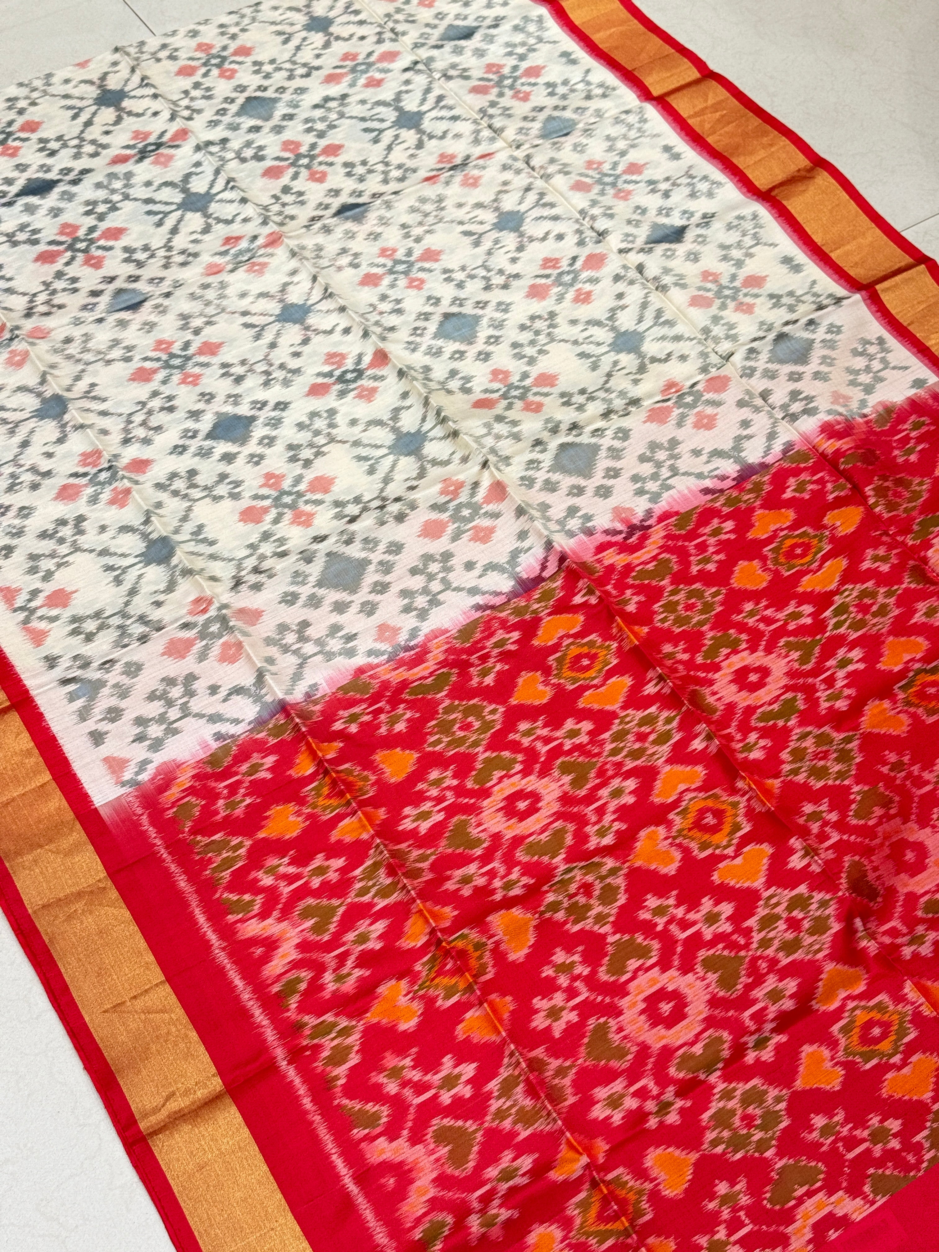 Moti White Red Pochampally Ikat Silk Patola Saree