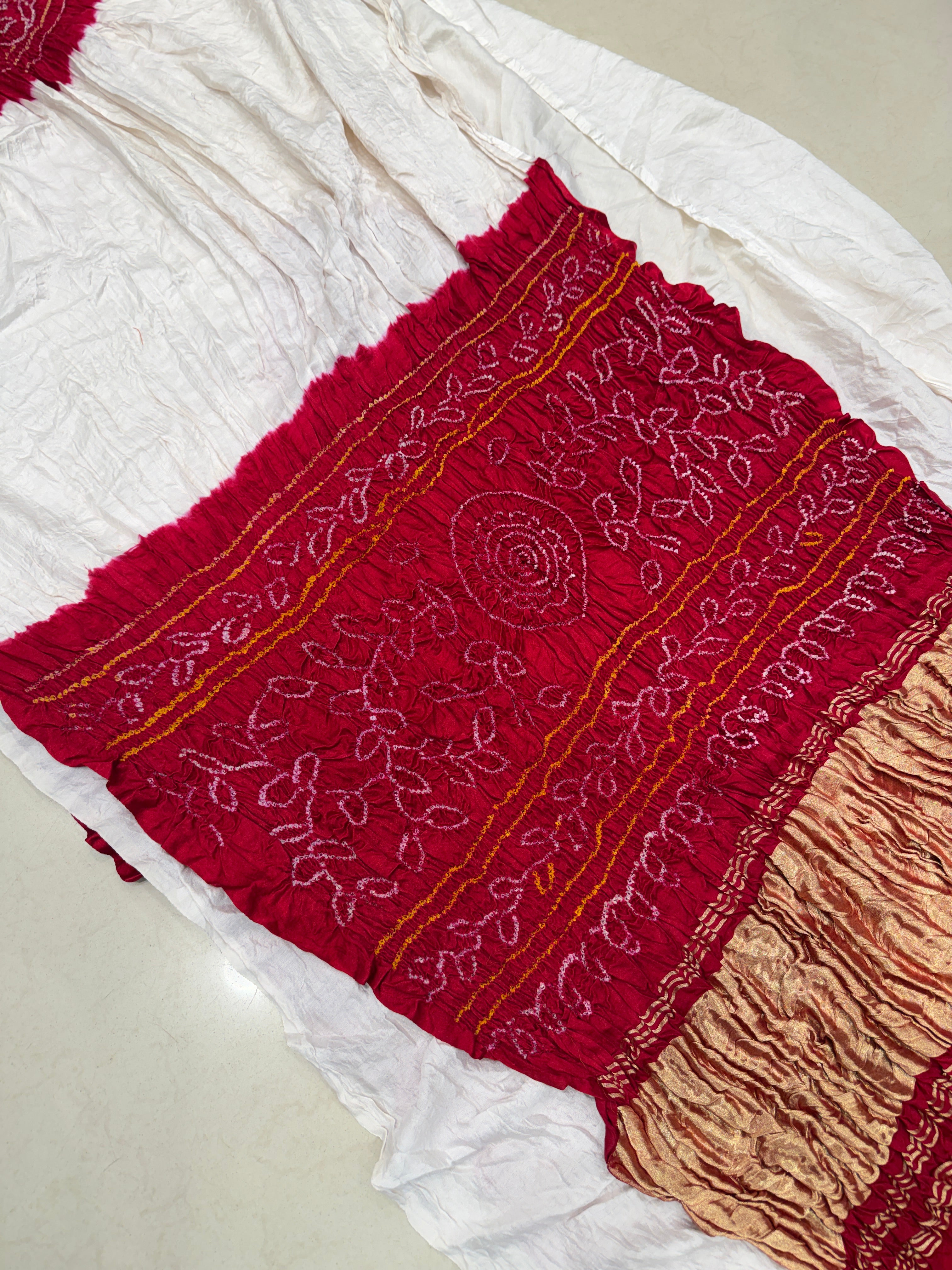 White Rasmandal Pure Gajji Silk Rai Bandhej Hand Made Saree