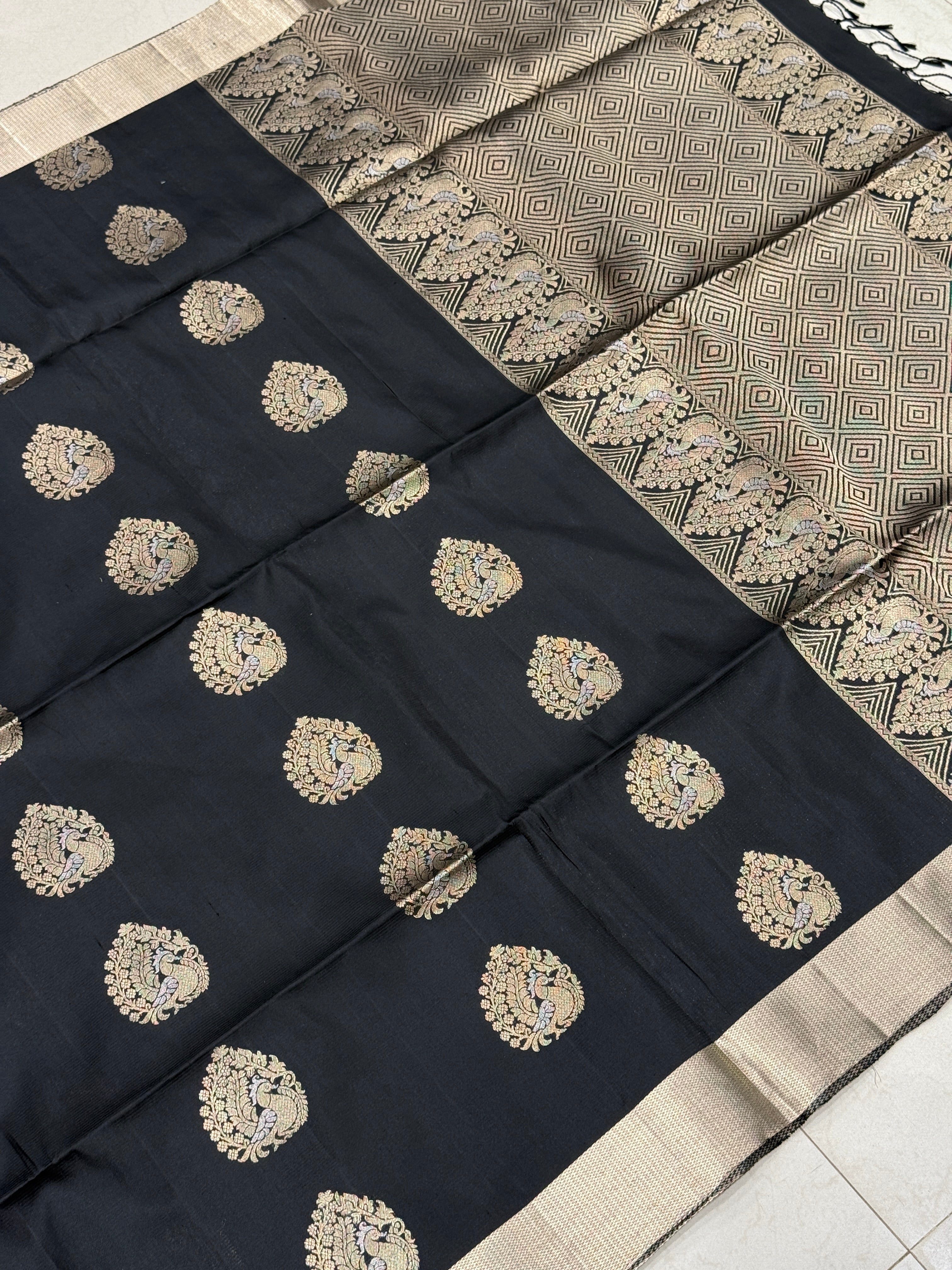Black Peacock Buttas Handloom Kanchipuram Pure Silk Saree