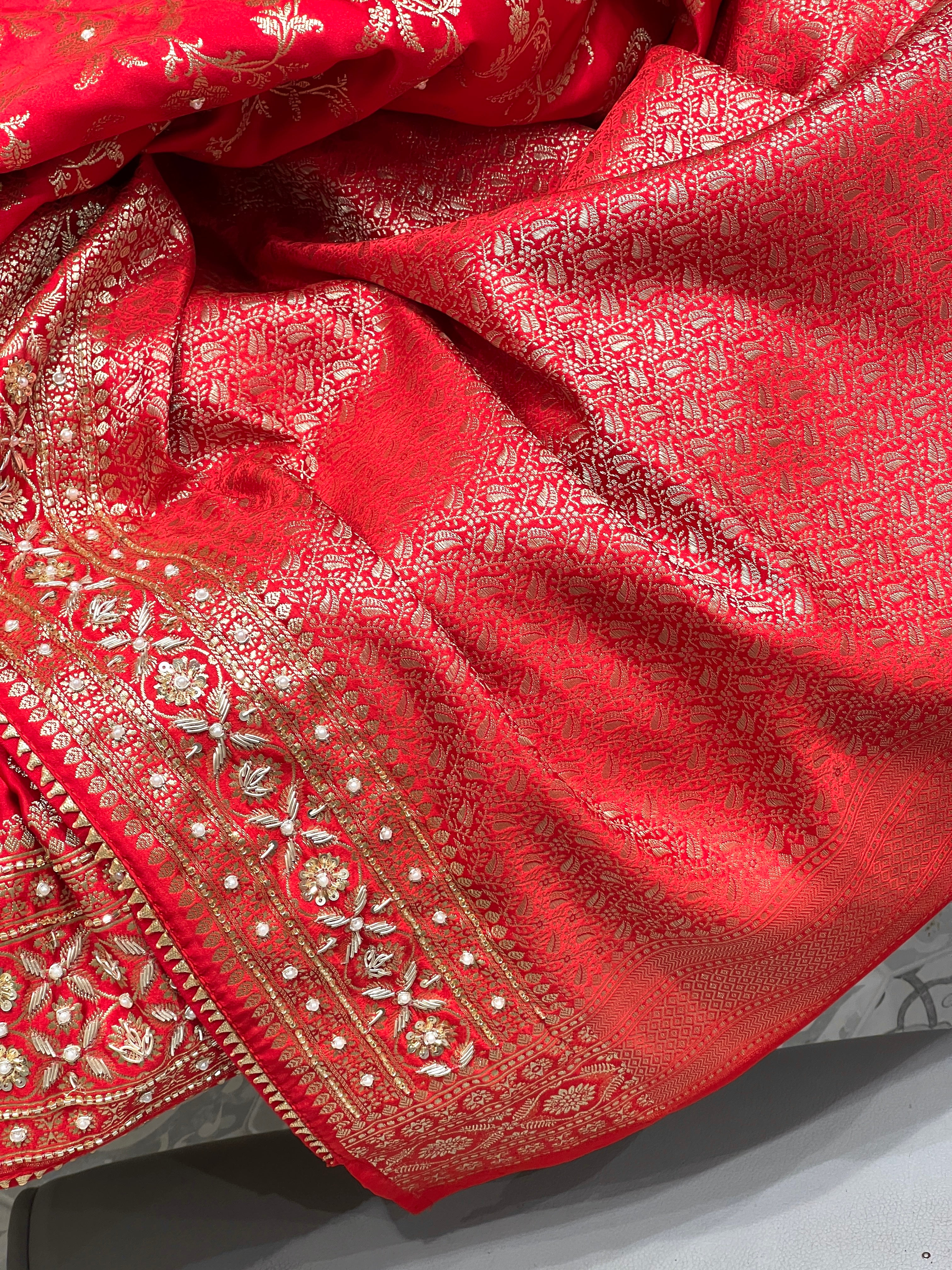 Red Banarasi Leaf Pallu Zardozi Hand Embroidery Saree