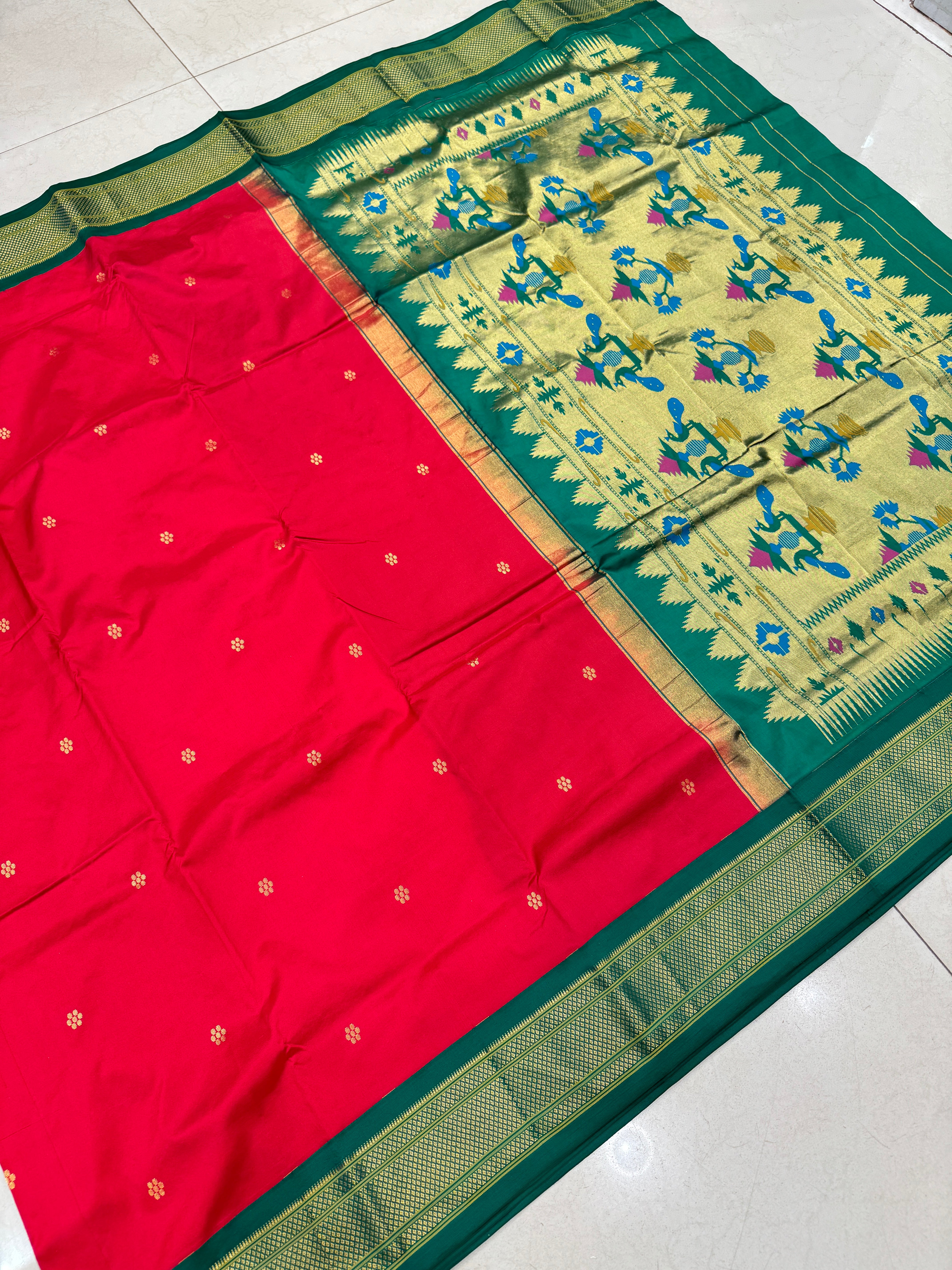 Red Green Morbangdi Pure Silk Paithani Saree