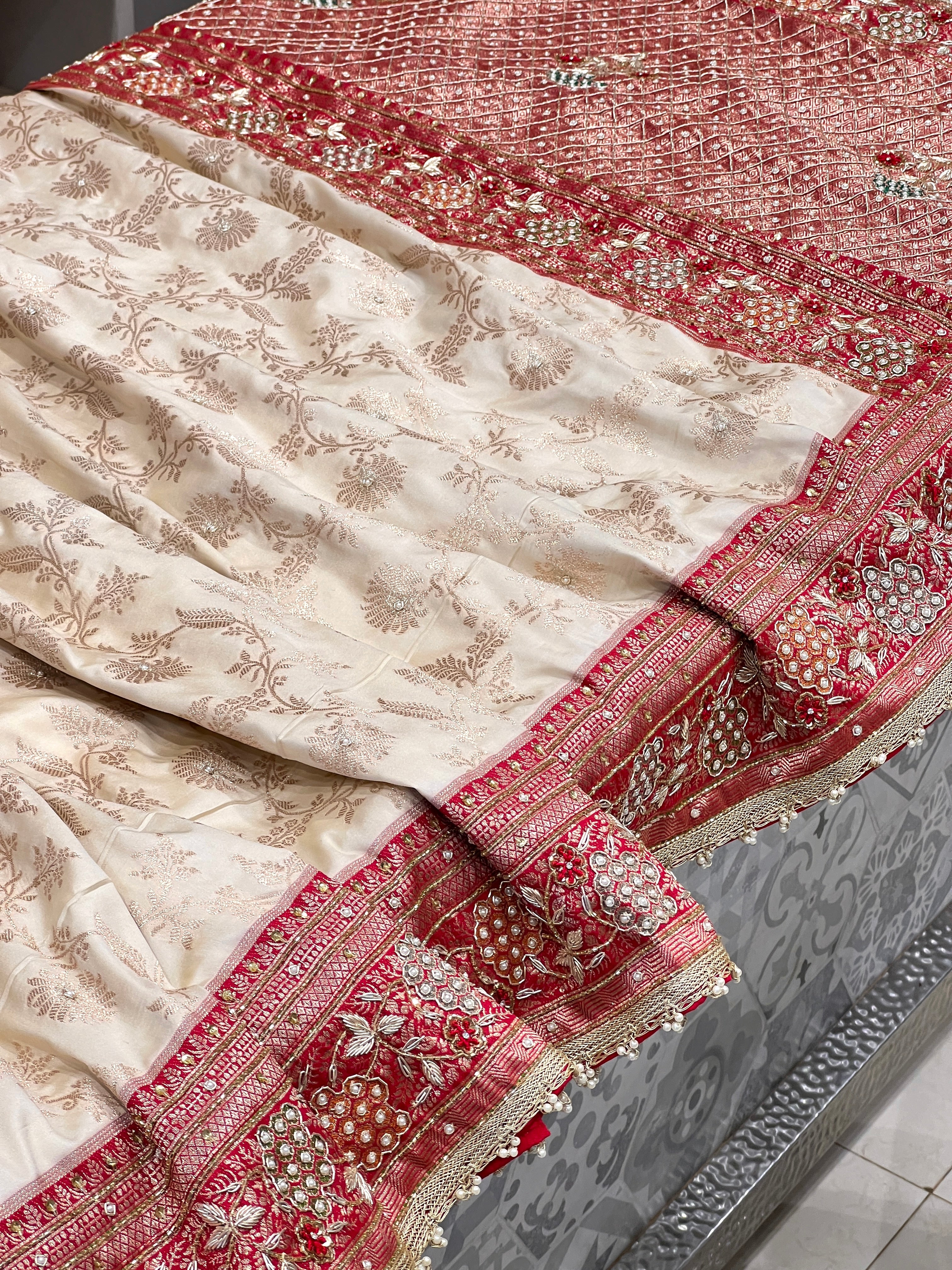 Beige Banarasi Red Border Embroidery 2.0