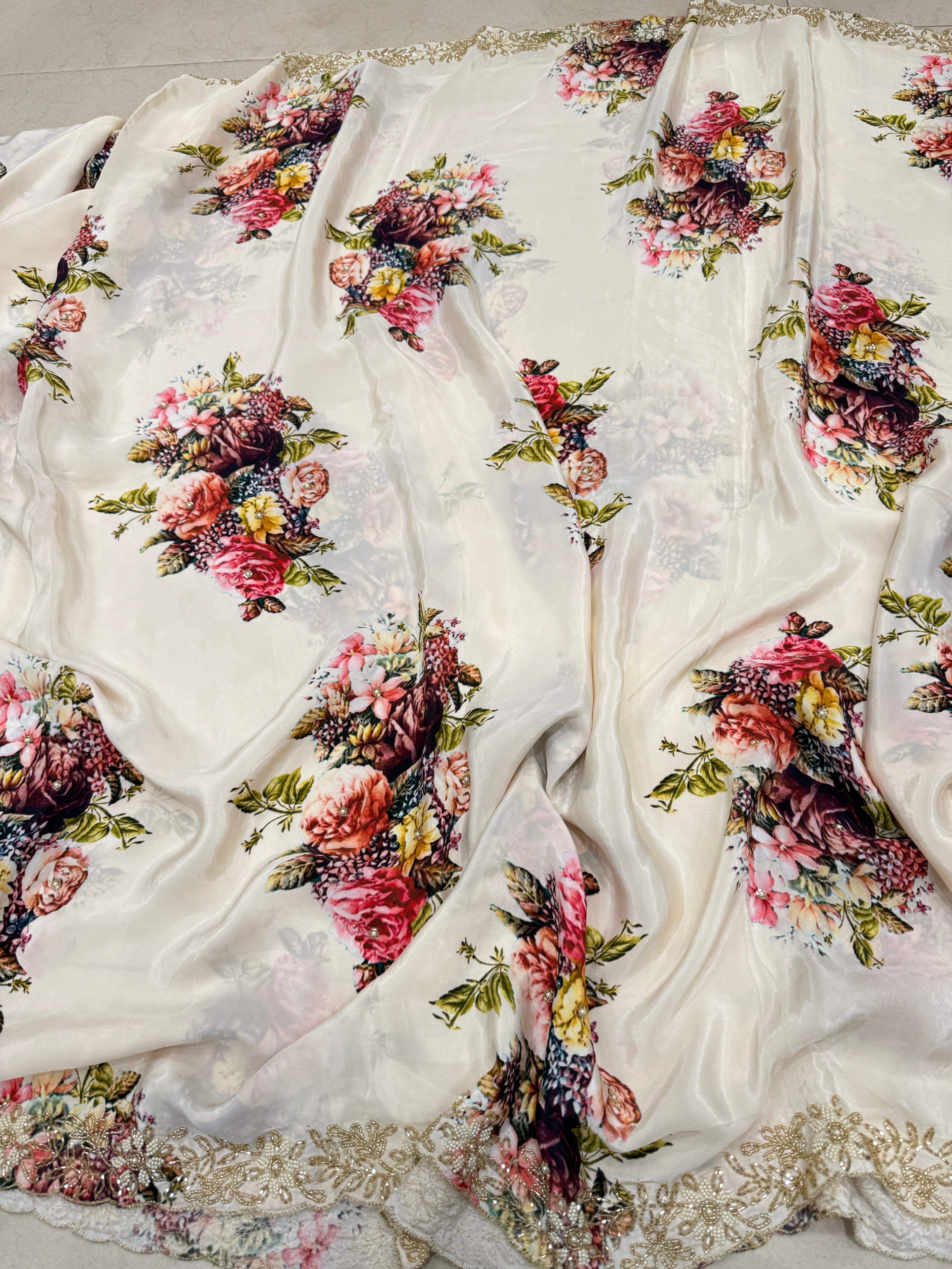 Moti Wite Floral Muslin Print Hand Embroidery Saree