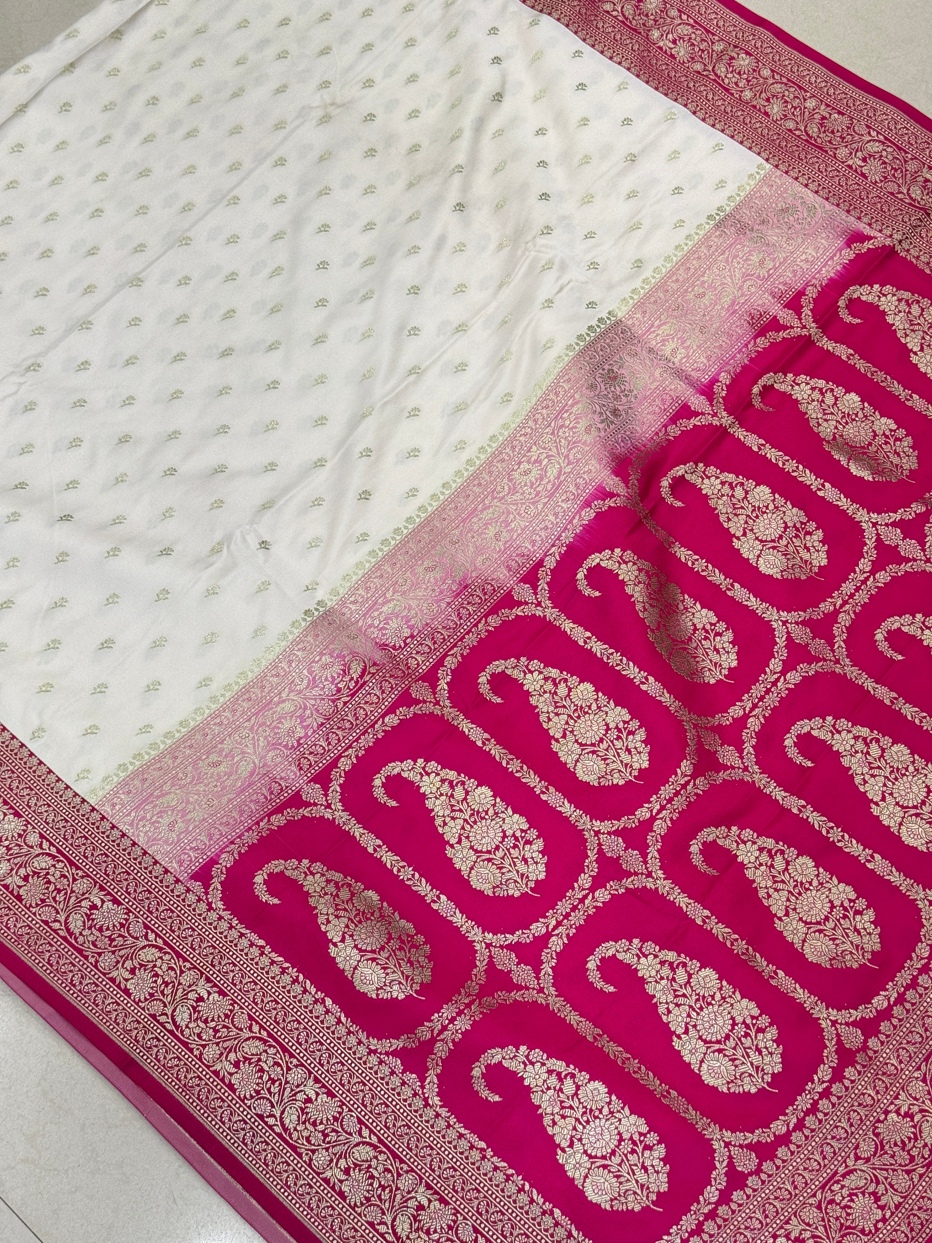 Moti White Rani Pallu Banarasi Buttis Saree