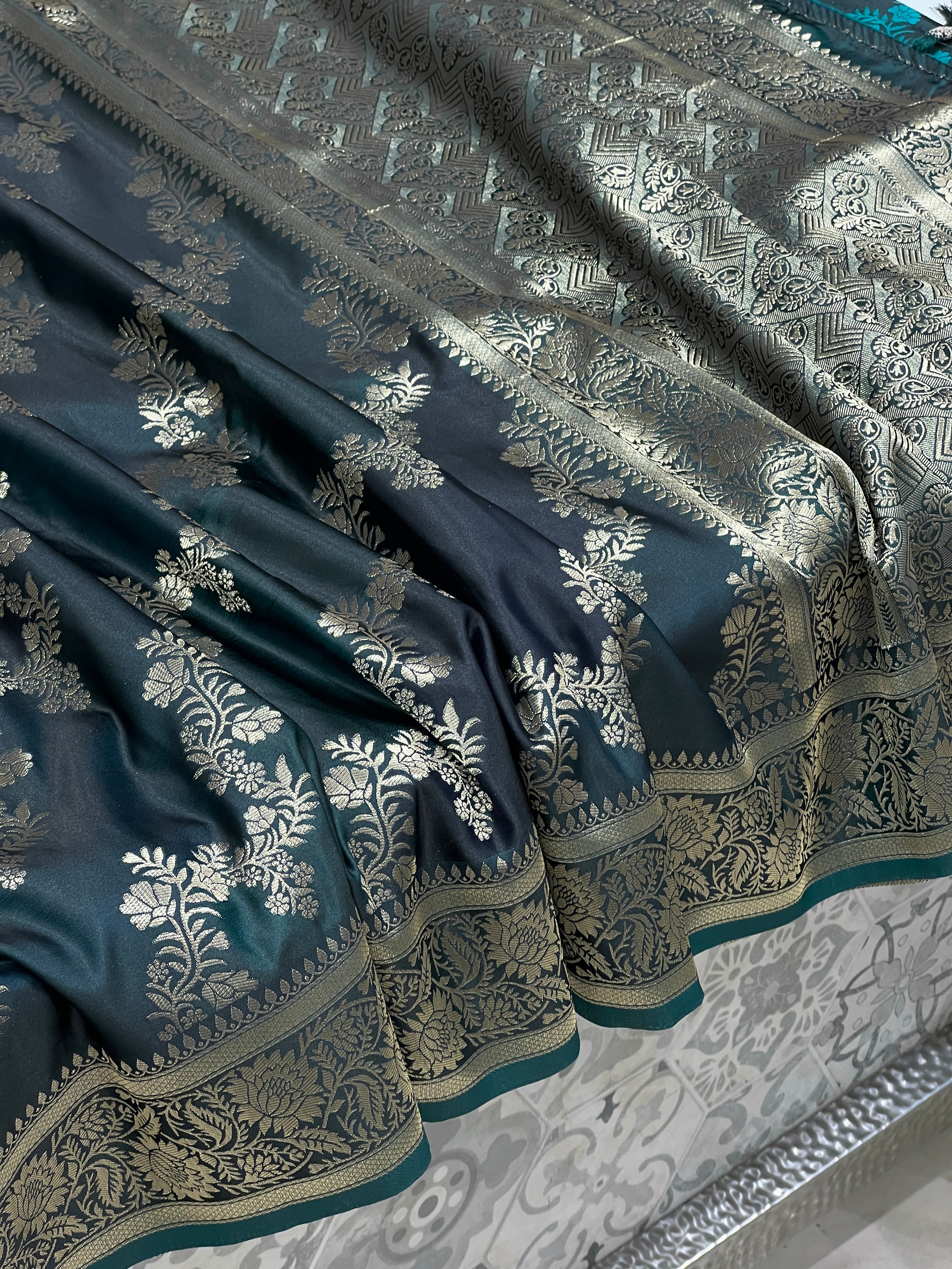 Green Banarasi Mashru Leheriya Saree