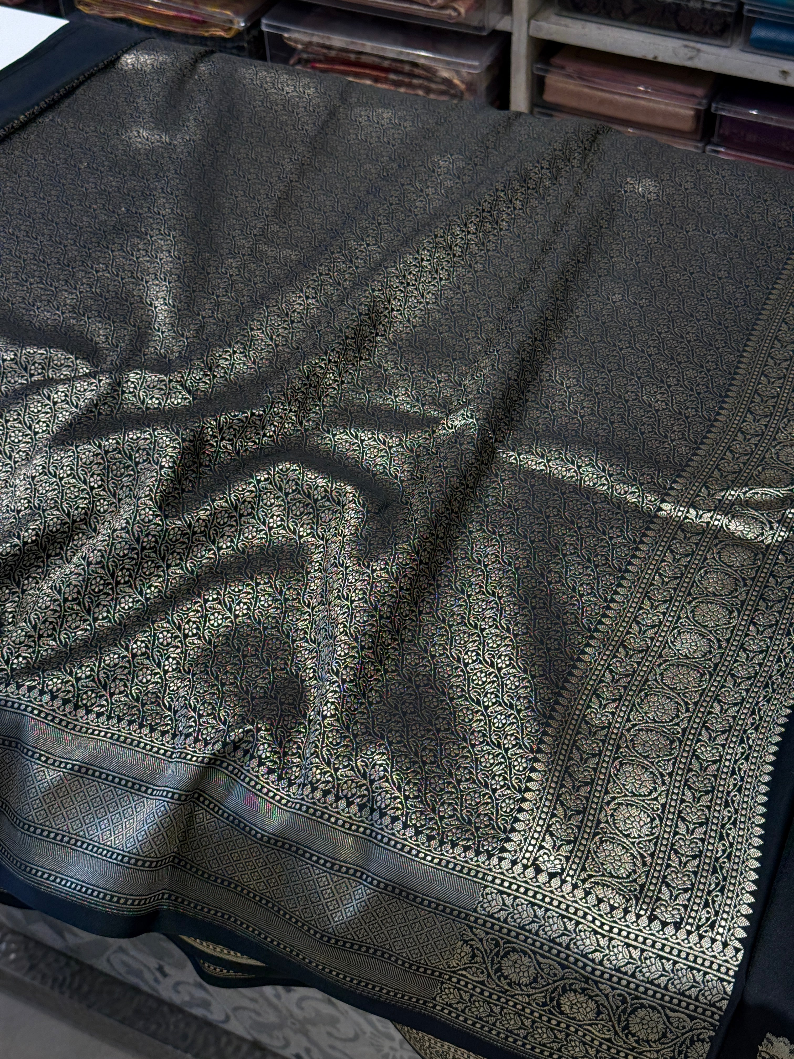 Black Sona Roopa Sunflower Butti Banarasi Silk Saree
