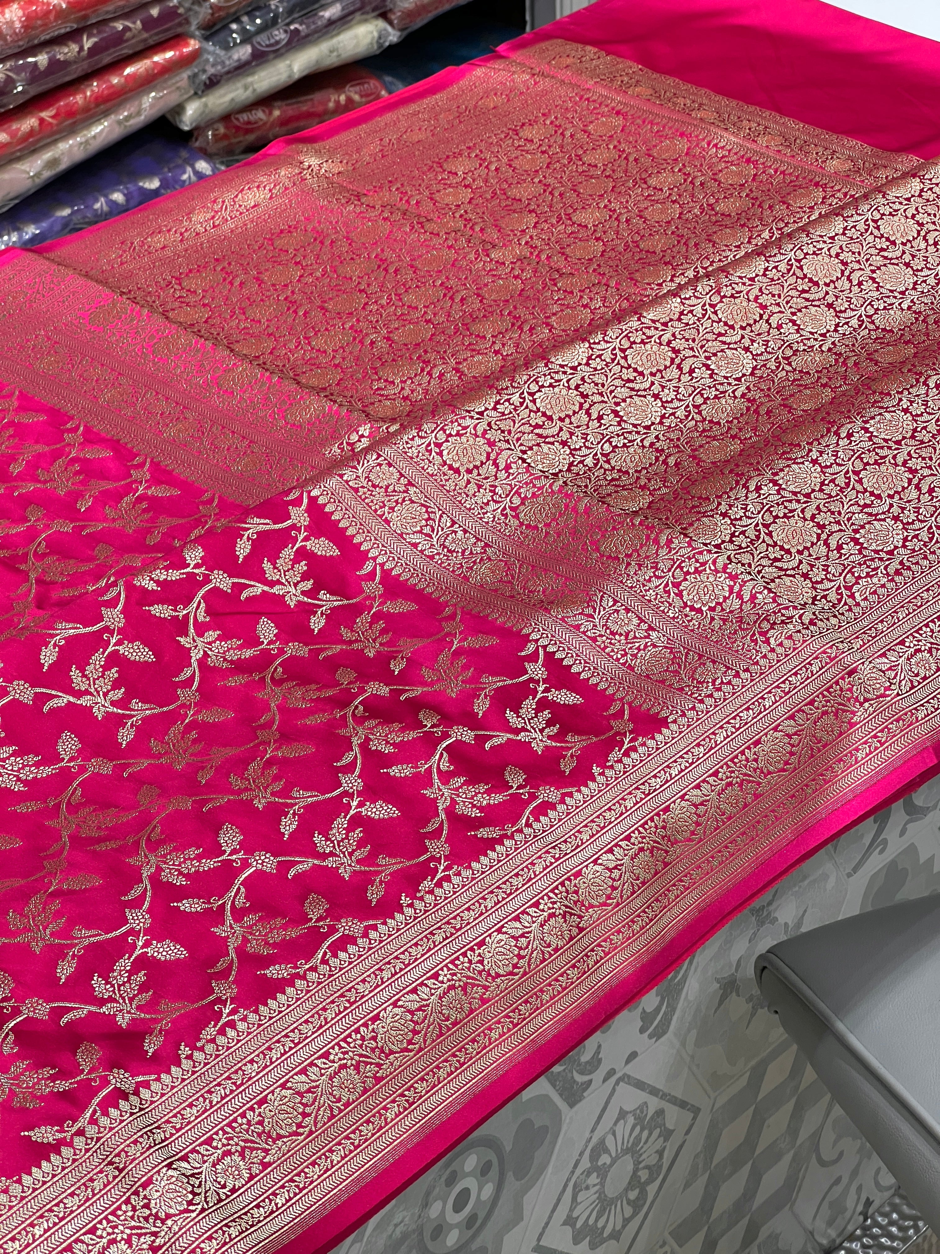 Rani Banarasi Silk Pine Jaal Saree