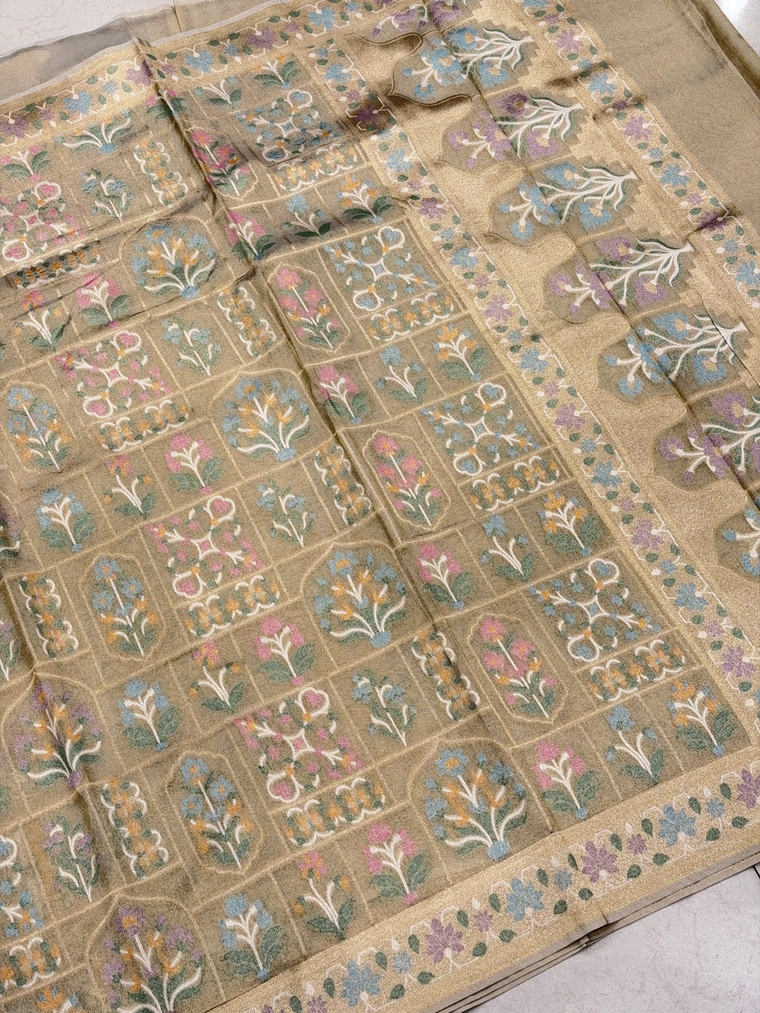 Golden Meenakari Temple Style Weaved Banarasi Tissue Silk Saree