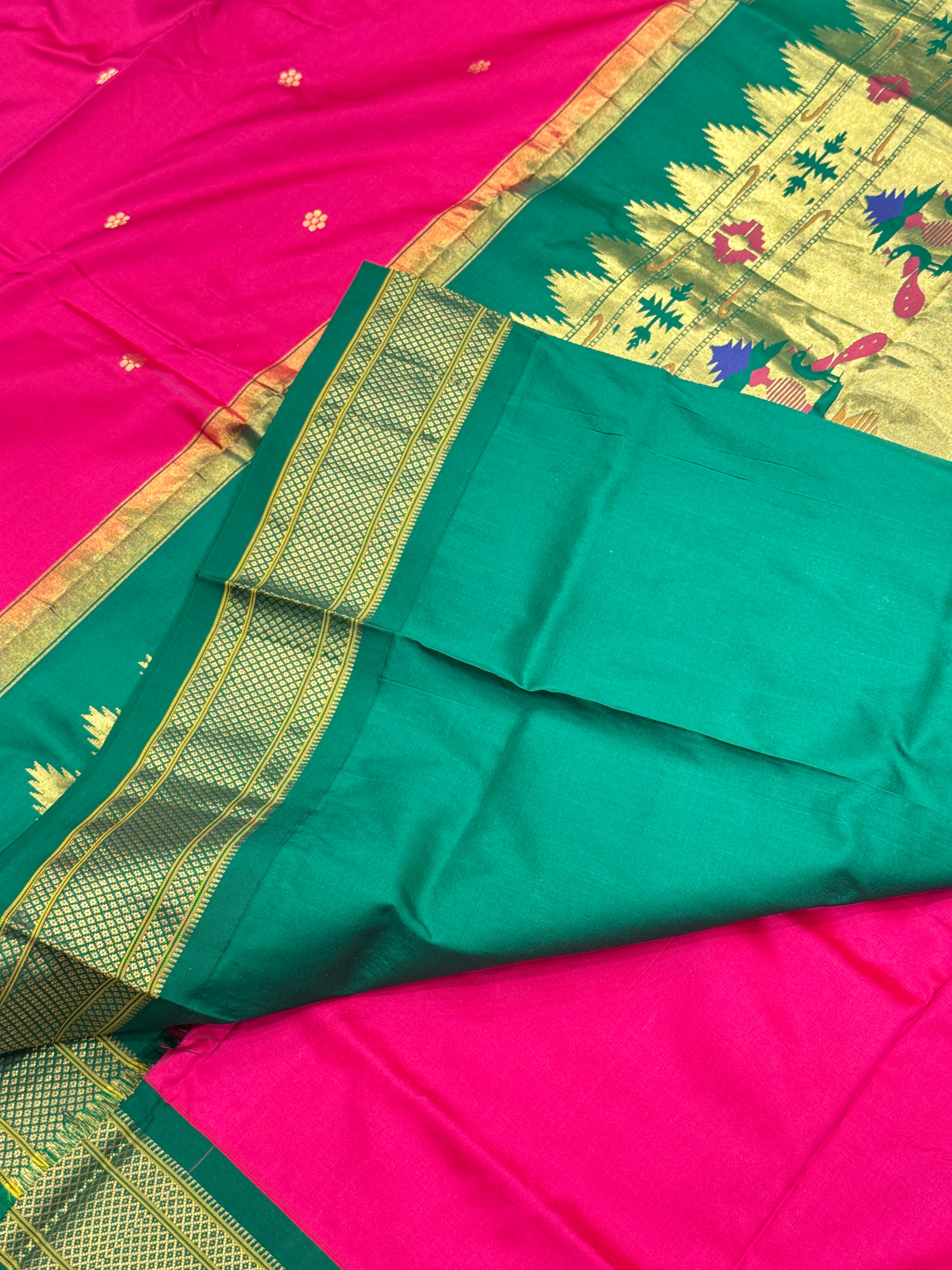 Rani Green Morbangdi Paithani Saree