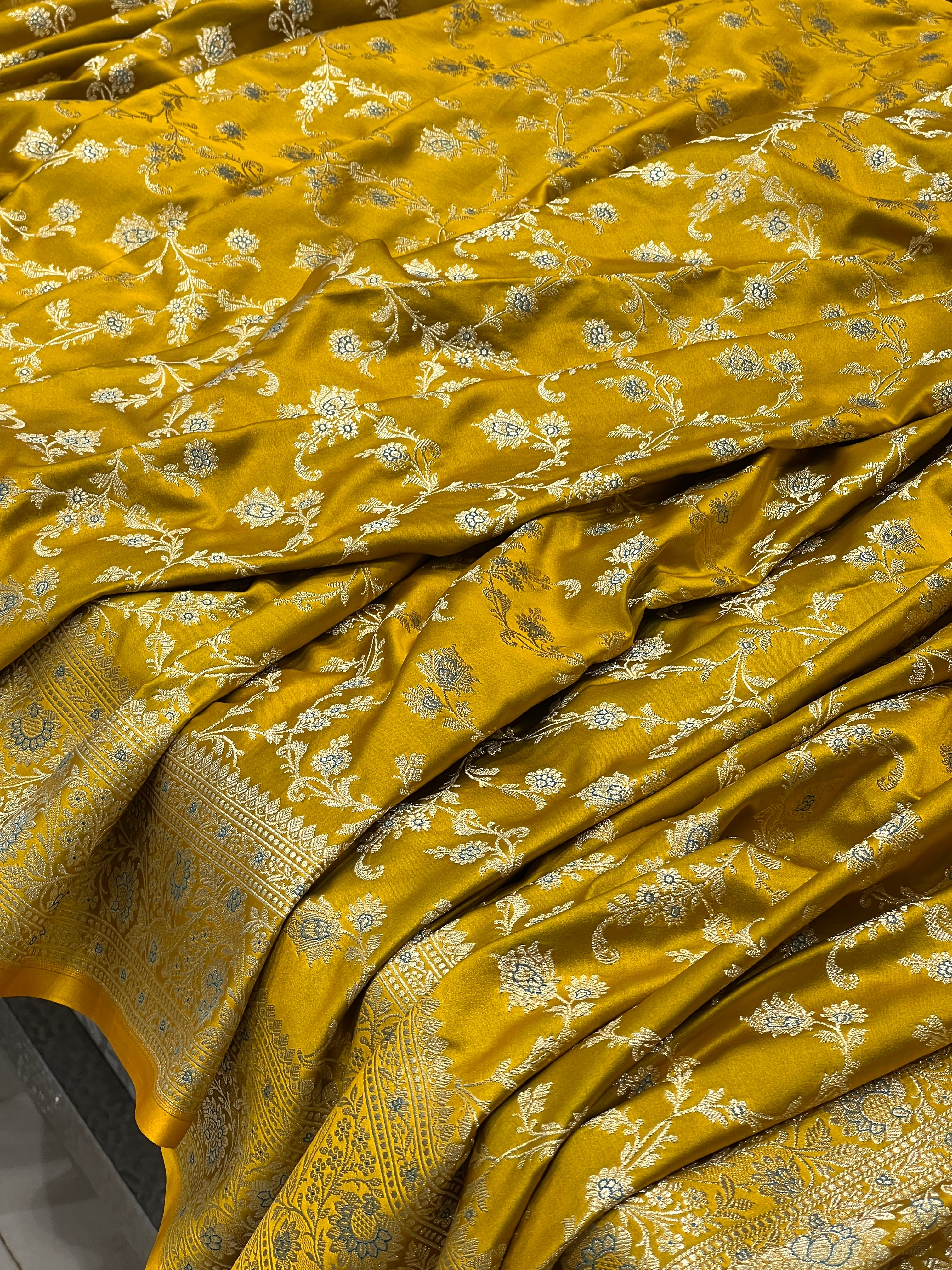 Greenish Yellow Banarasi Upside Down Border Saree