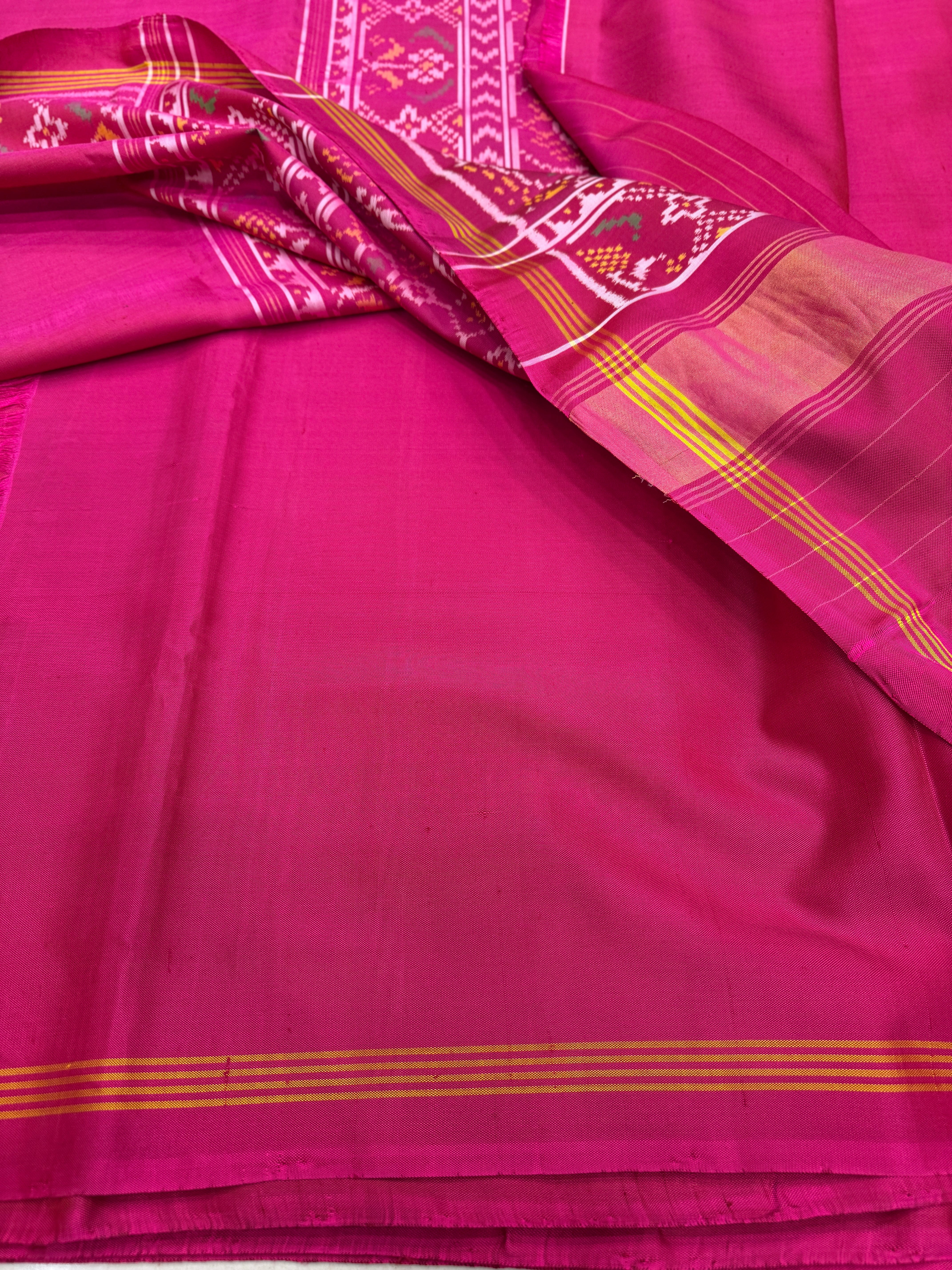 Rani Pink Plain Gala Patan Patola Handloom Saree
