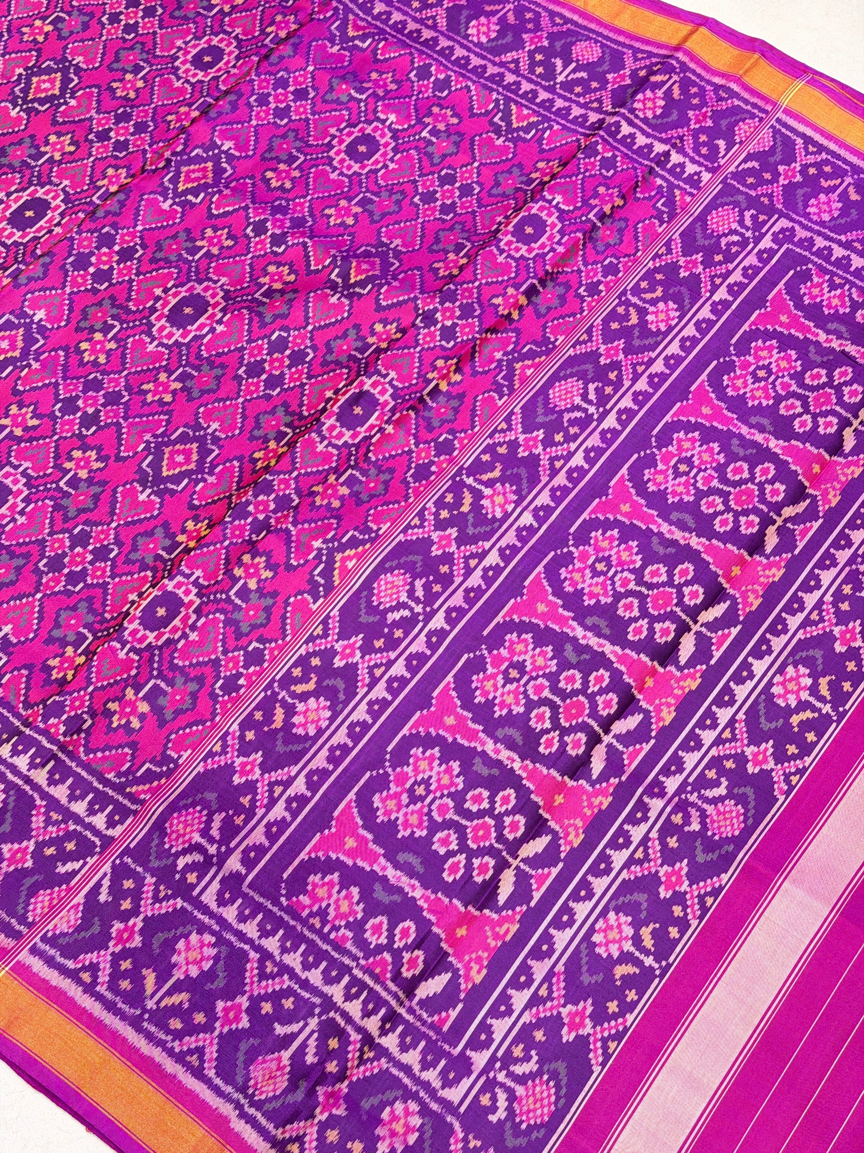 Rani Magenta Manek Chowk Pure Silk Patan Patola Handloom Saree