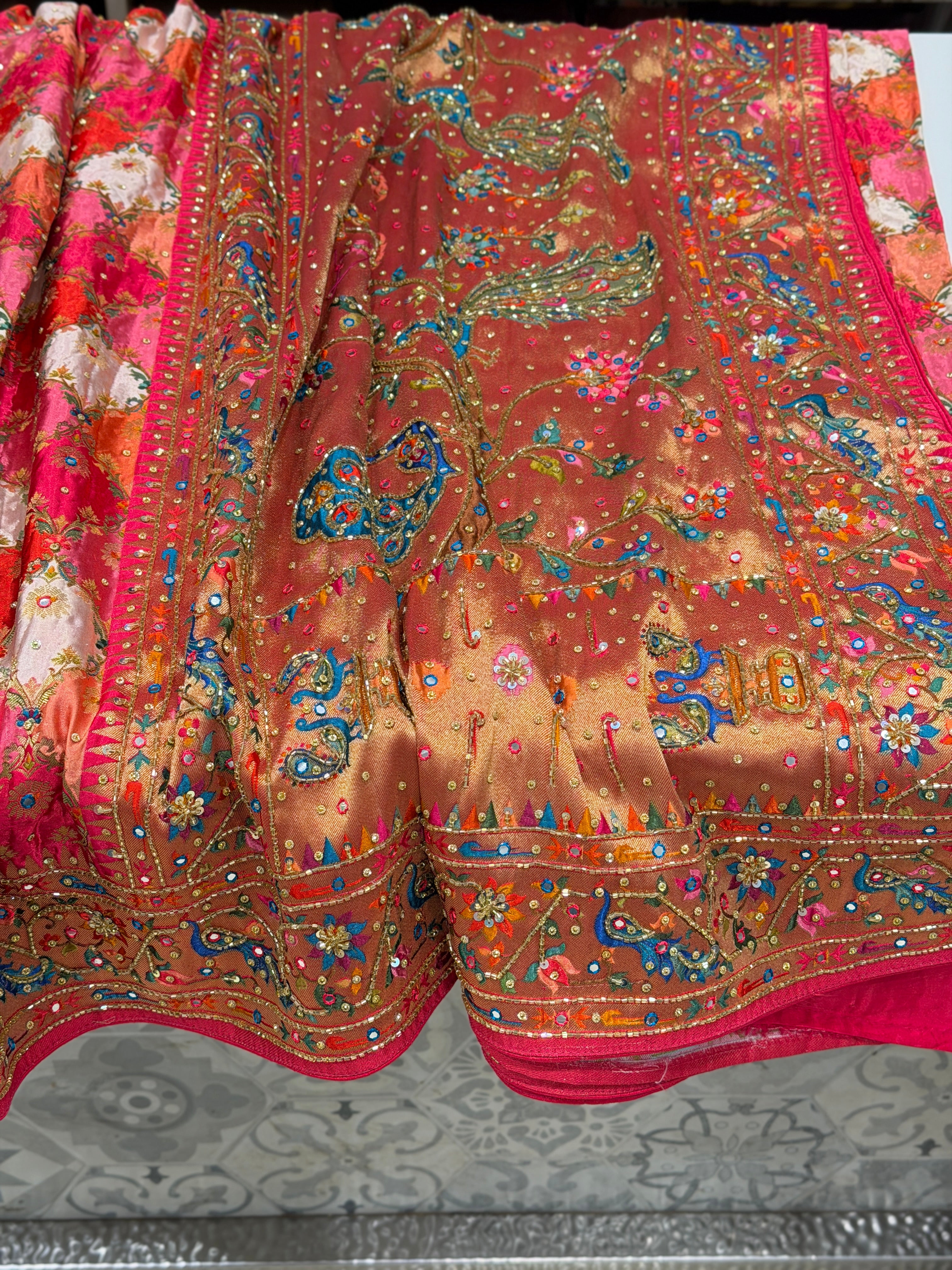 White Rani Banarasi Modal Rangkat Hand Embroidery Saree