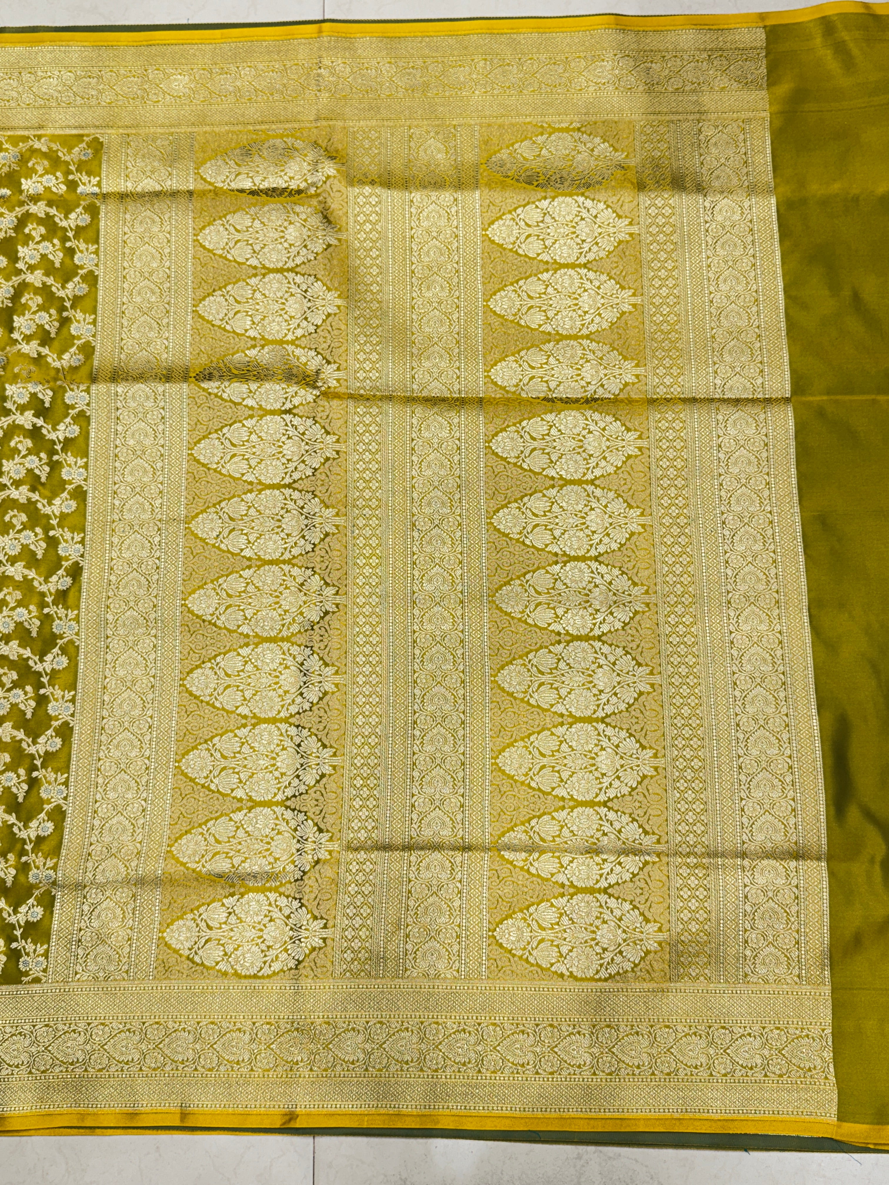 Yellowish Green Banarasi Silk Heart Border Saree