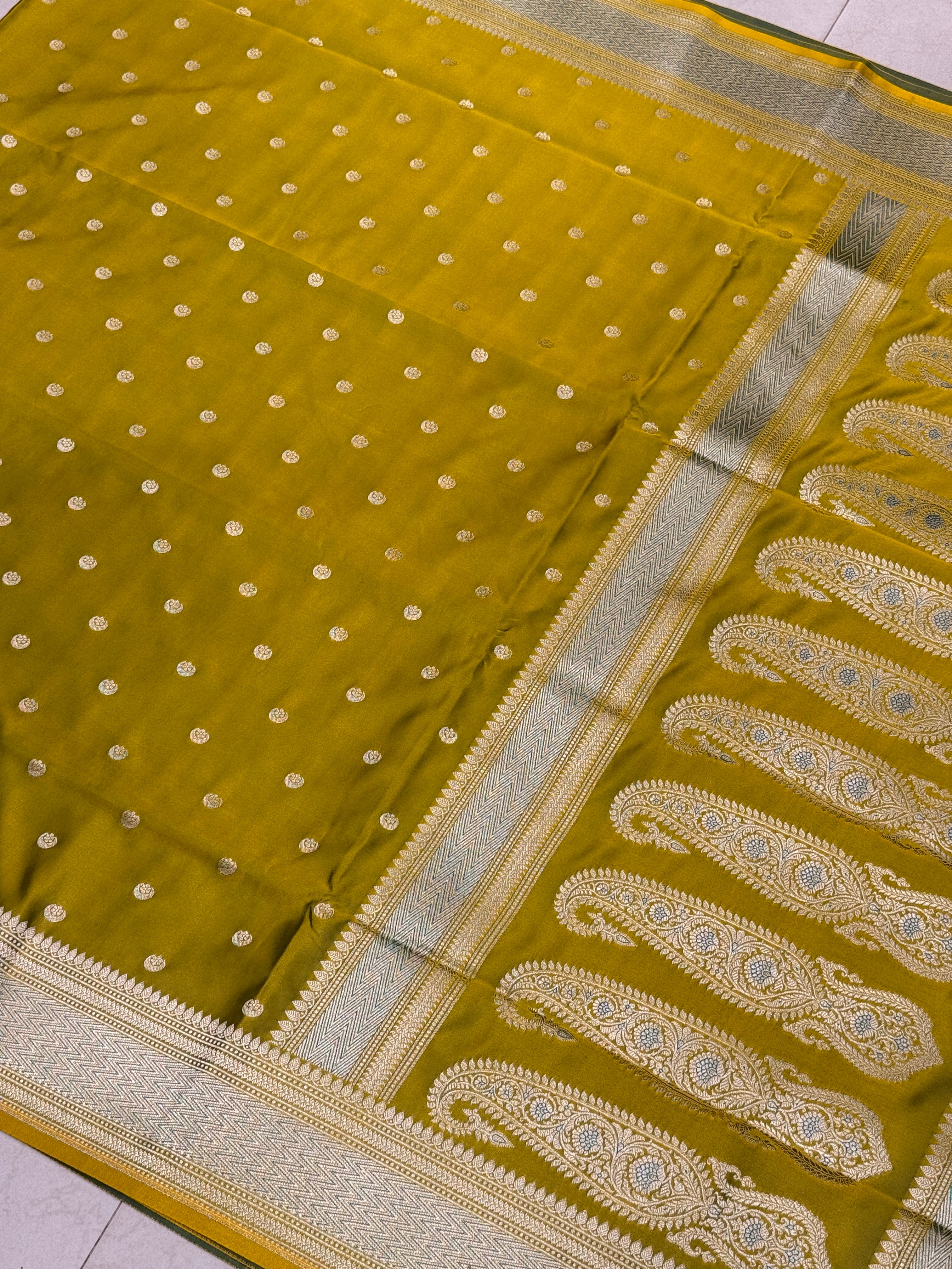 Greenish Yellow Banarasi Small Chand Butti Saree