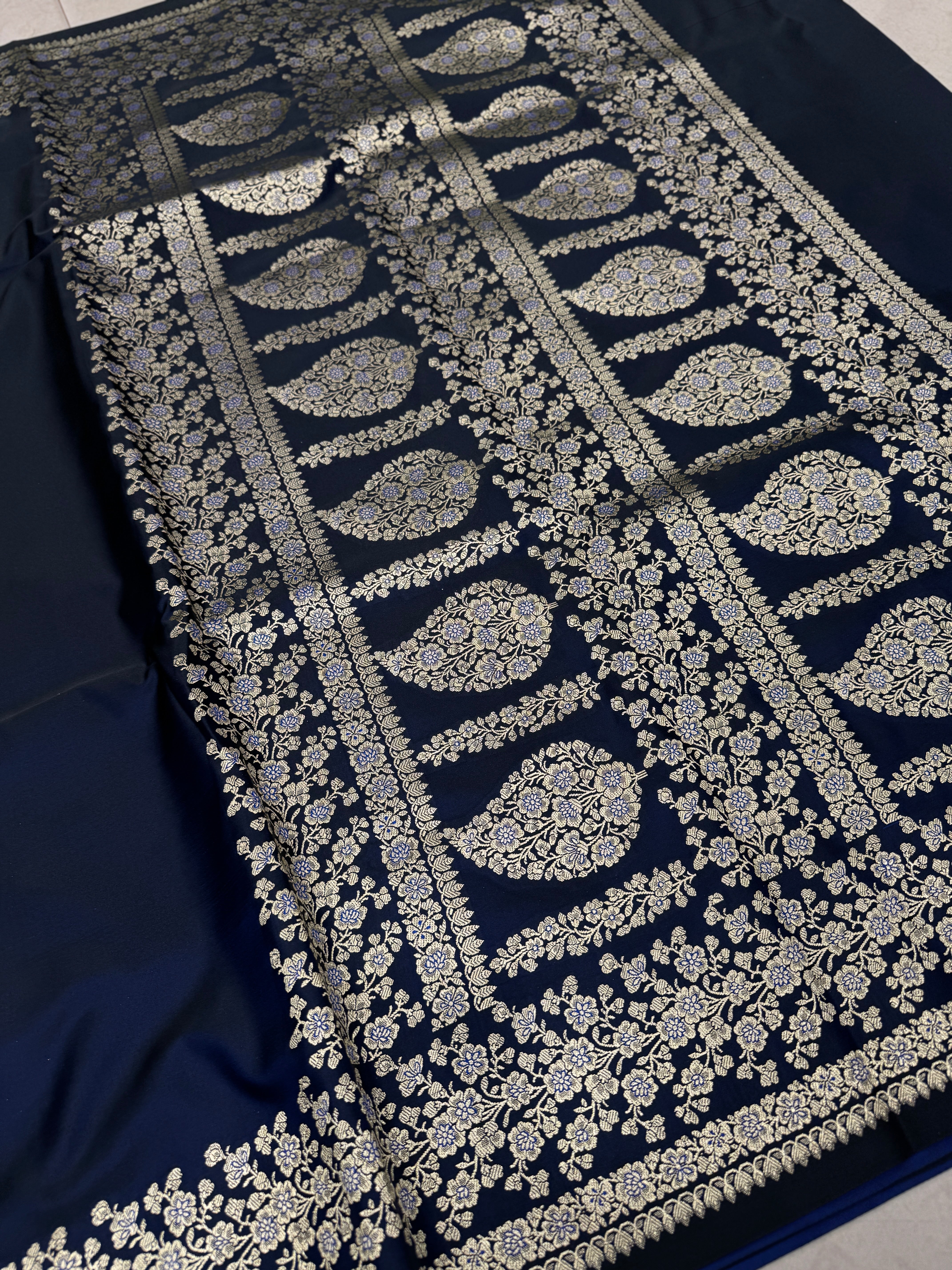 Blue Dhup Chav Banarasi Silk Plain Floral Border Saree
