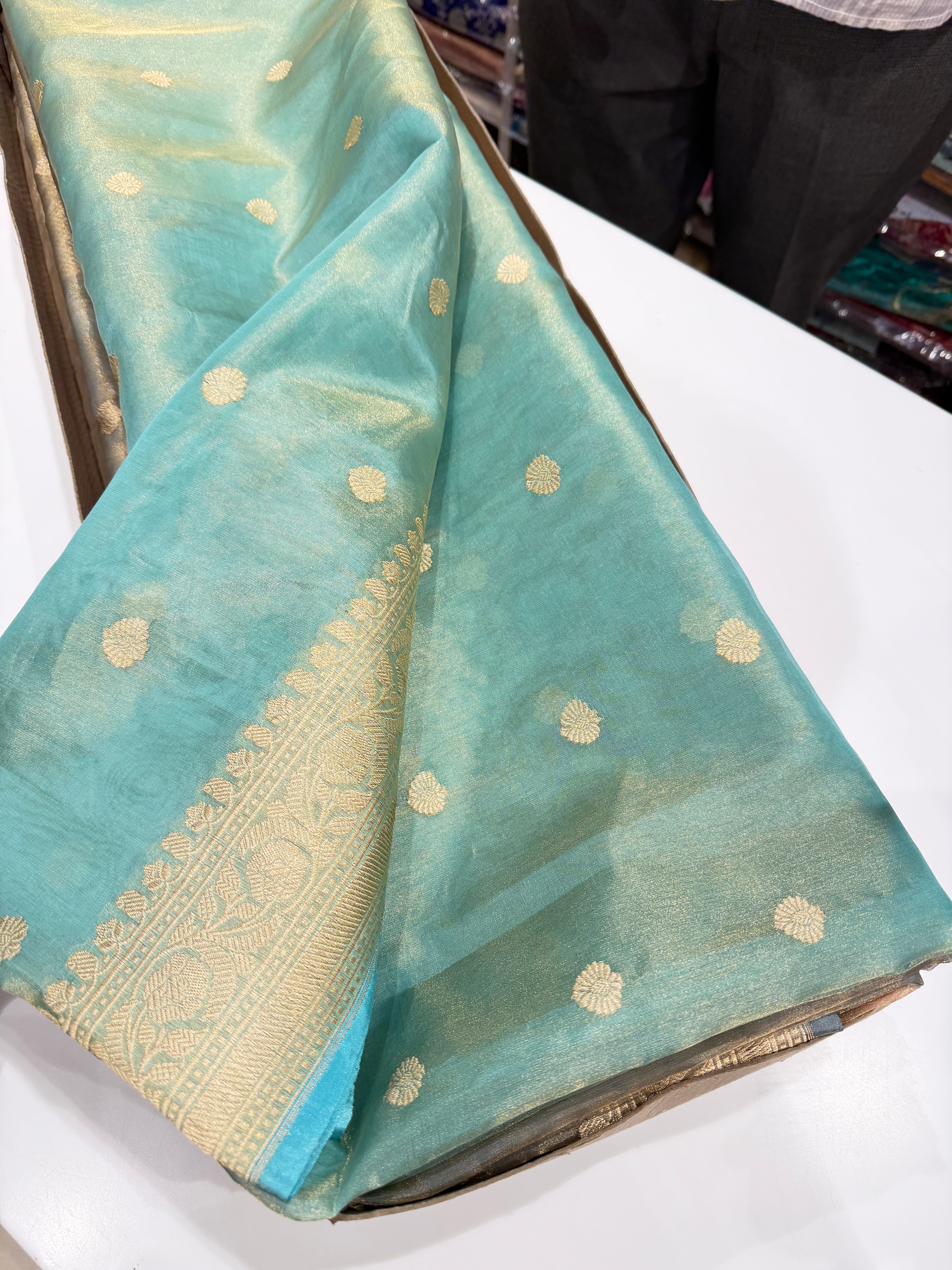 Sea Green Handloom Banarasi Tissue Kadwa Butti Saree