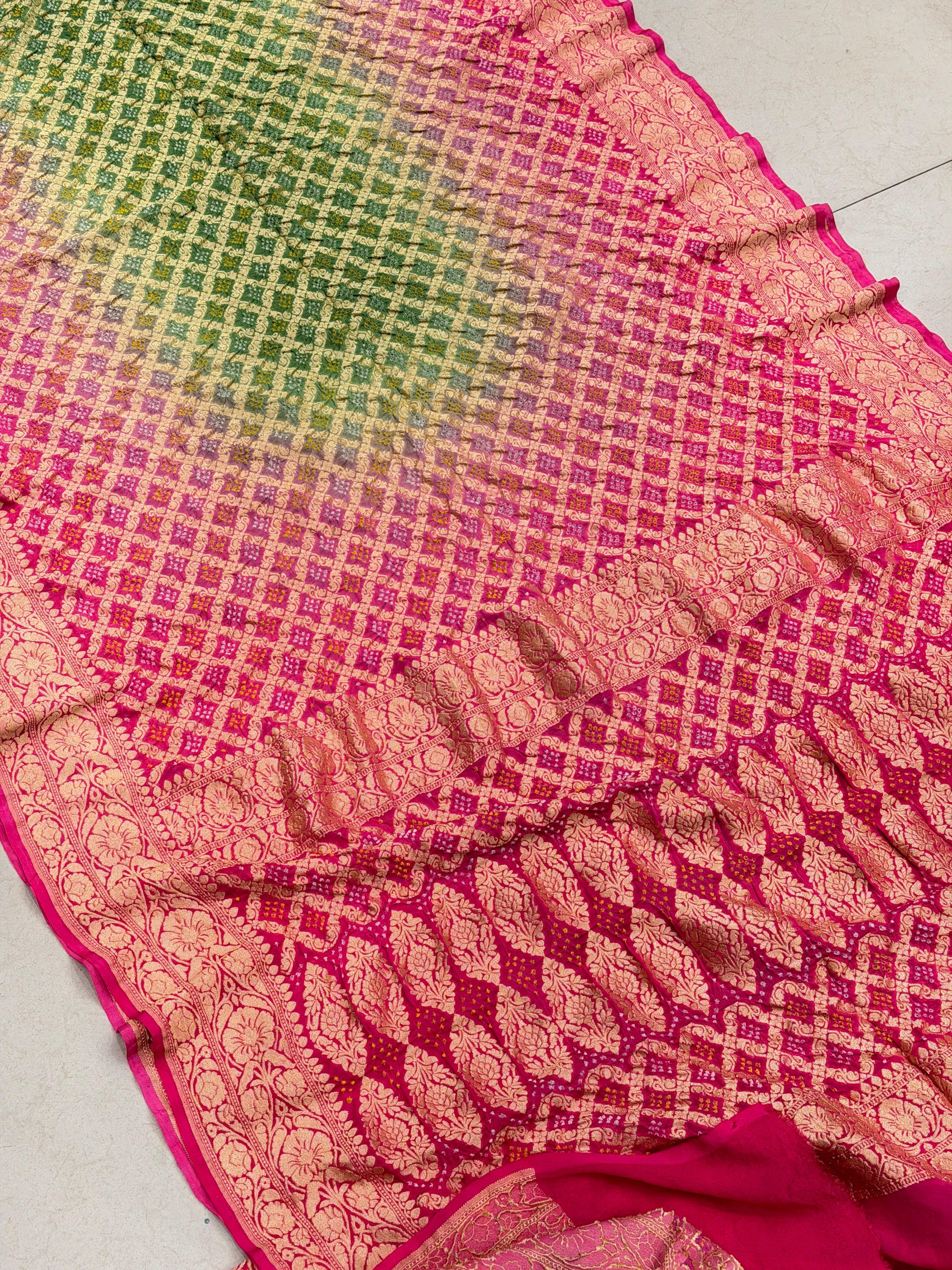 Alia Bhatt Inspired Shaded Georgette Handloom Bandhej Bandhini Saree