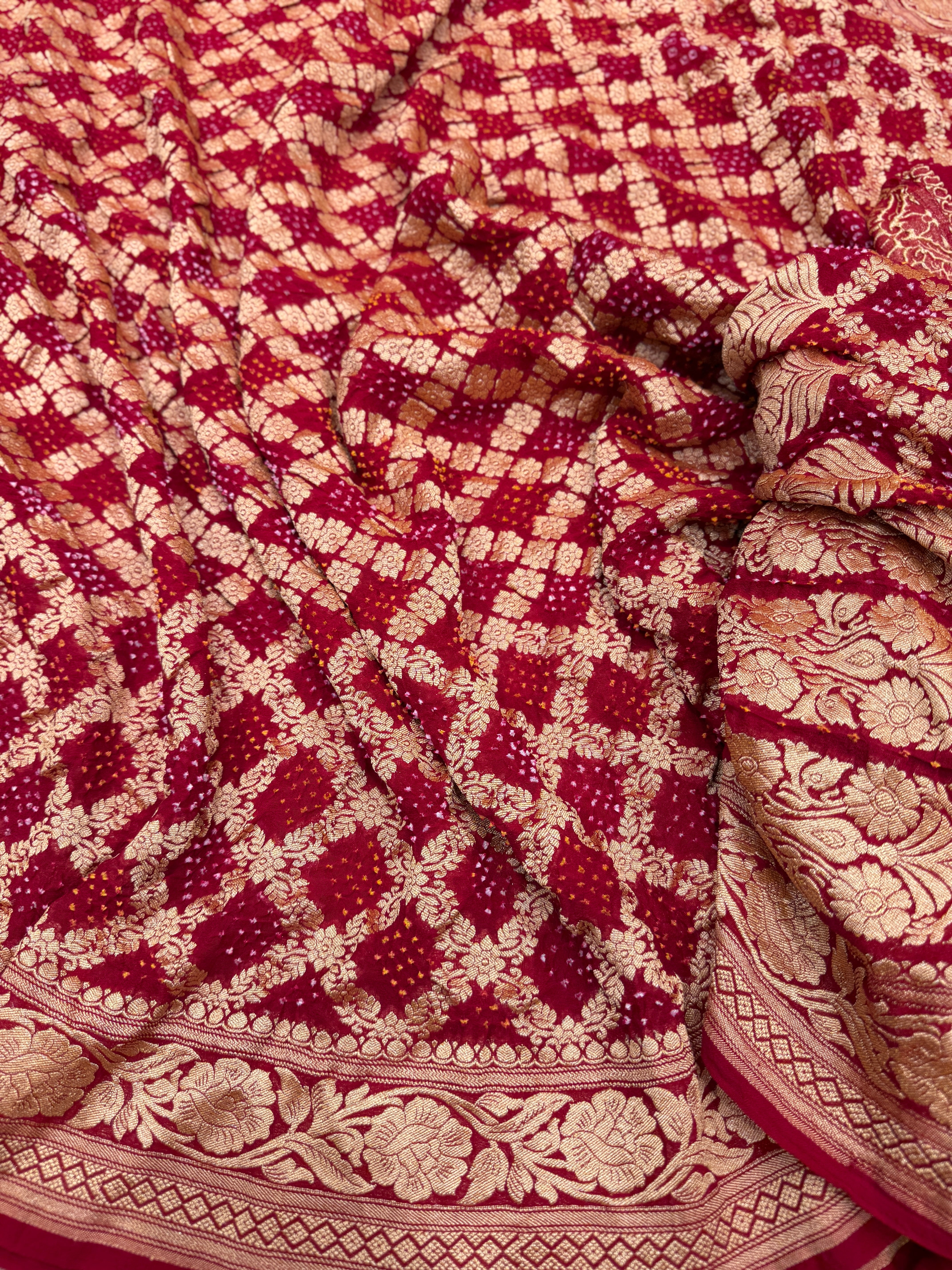 Maroon Floral Border Georgette Handloom Bandhej Bandhini Saree