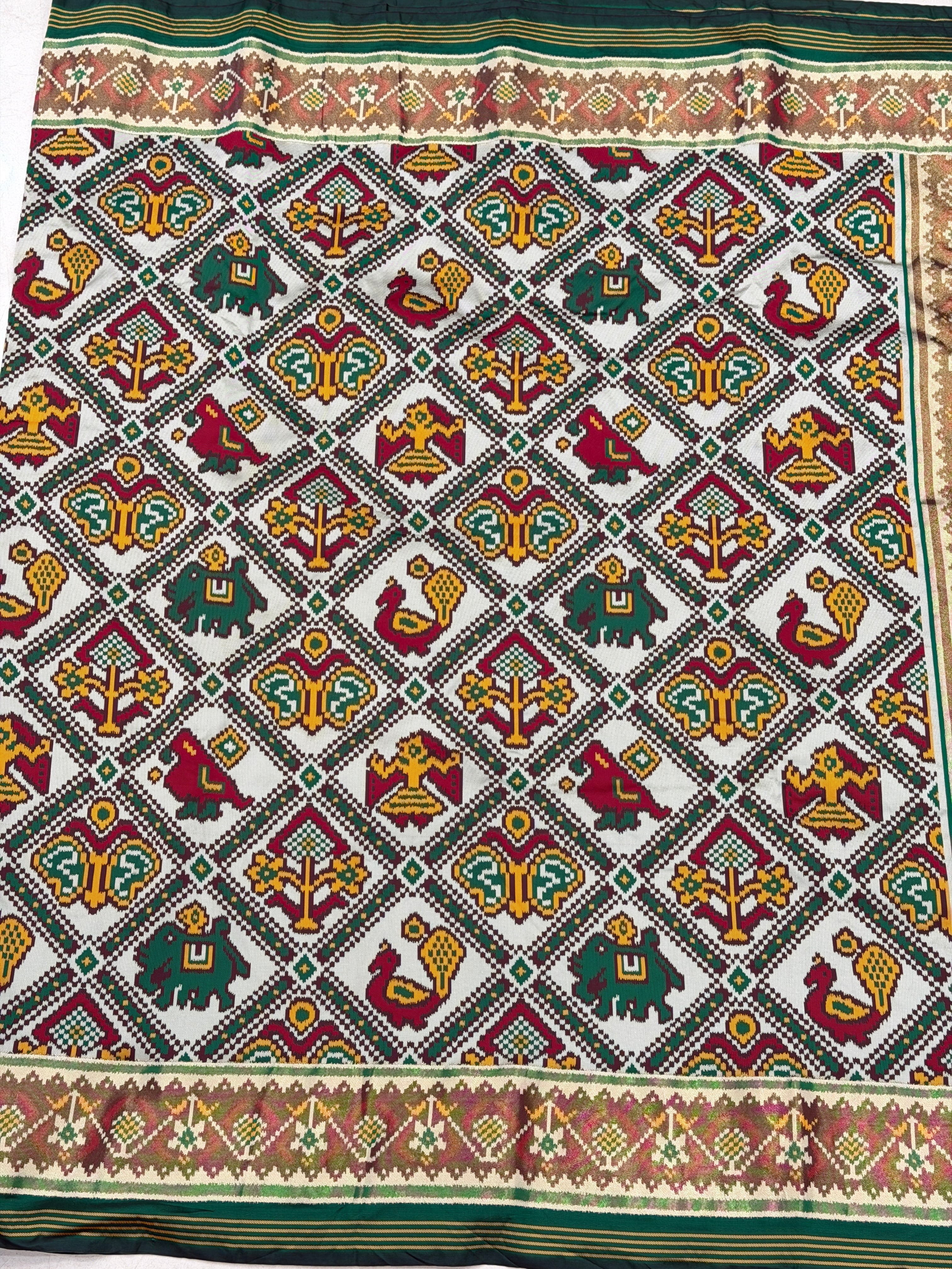 White Green 5 Figure Chabdi Semi Silk Weaved Patan Patola Saree