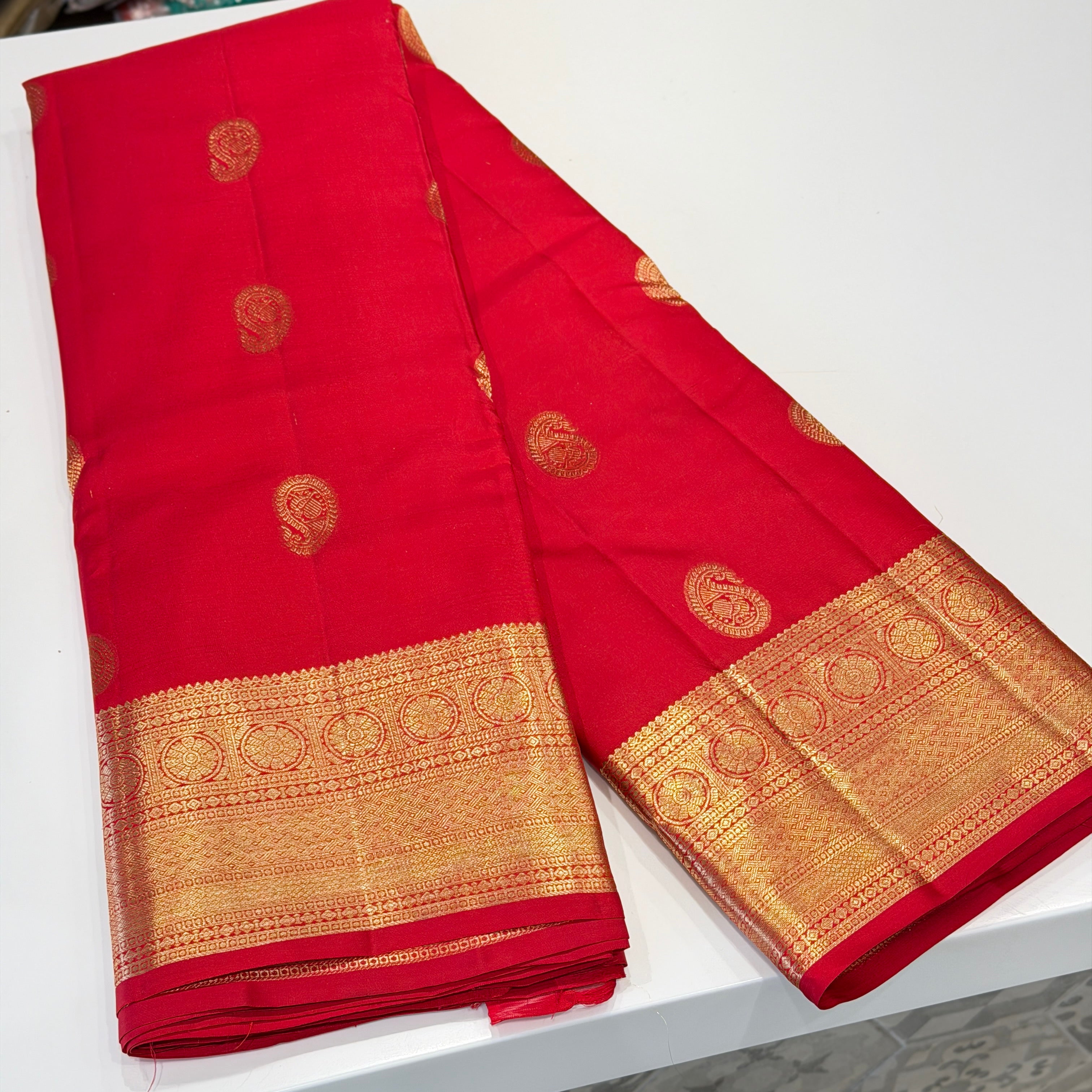 Red Handloom Pure Silk Kanjivaram Traditional Keri Buttas Saree