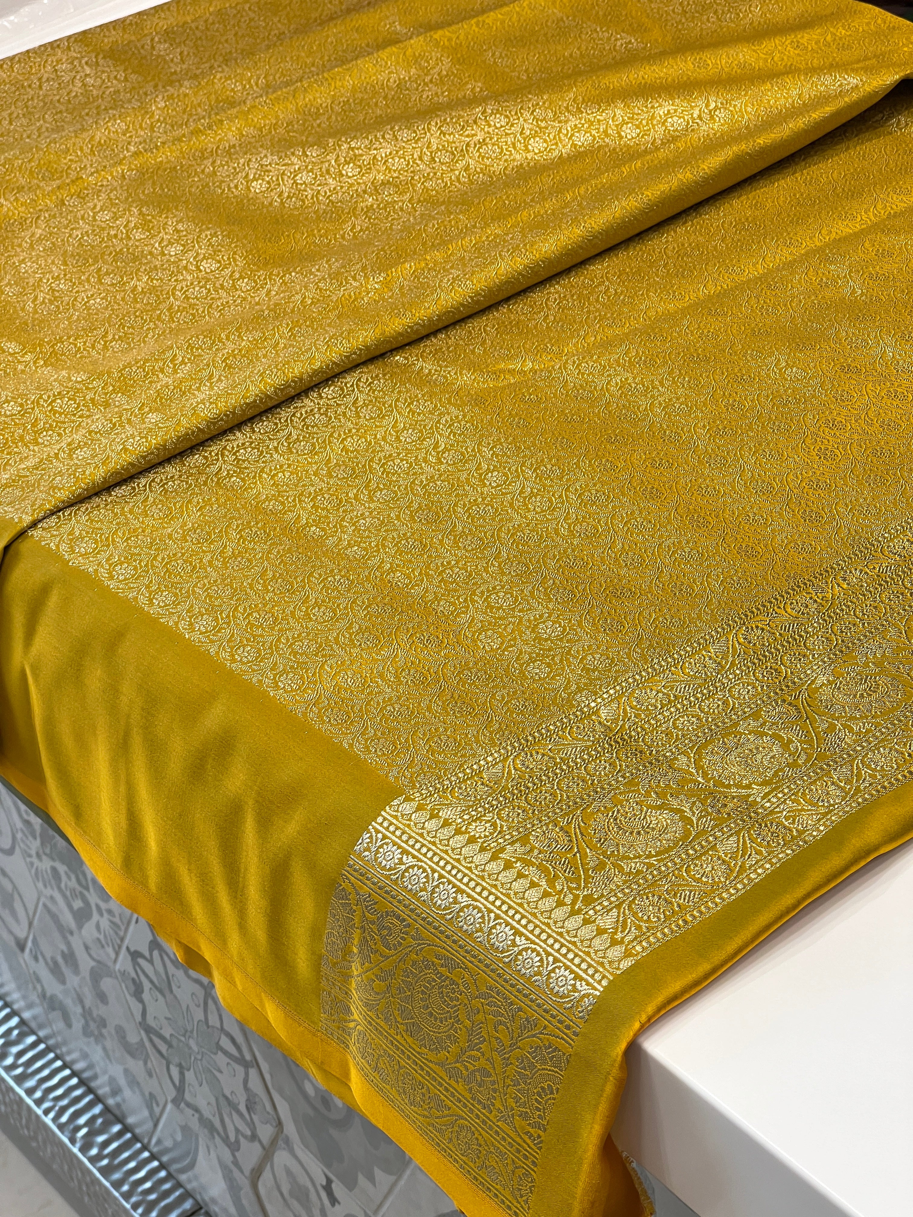 Greenish Yellow Banarasi Chand Butti Saree