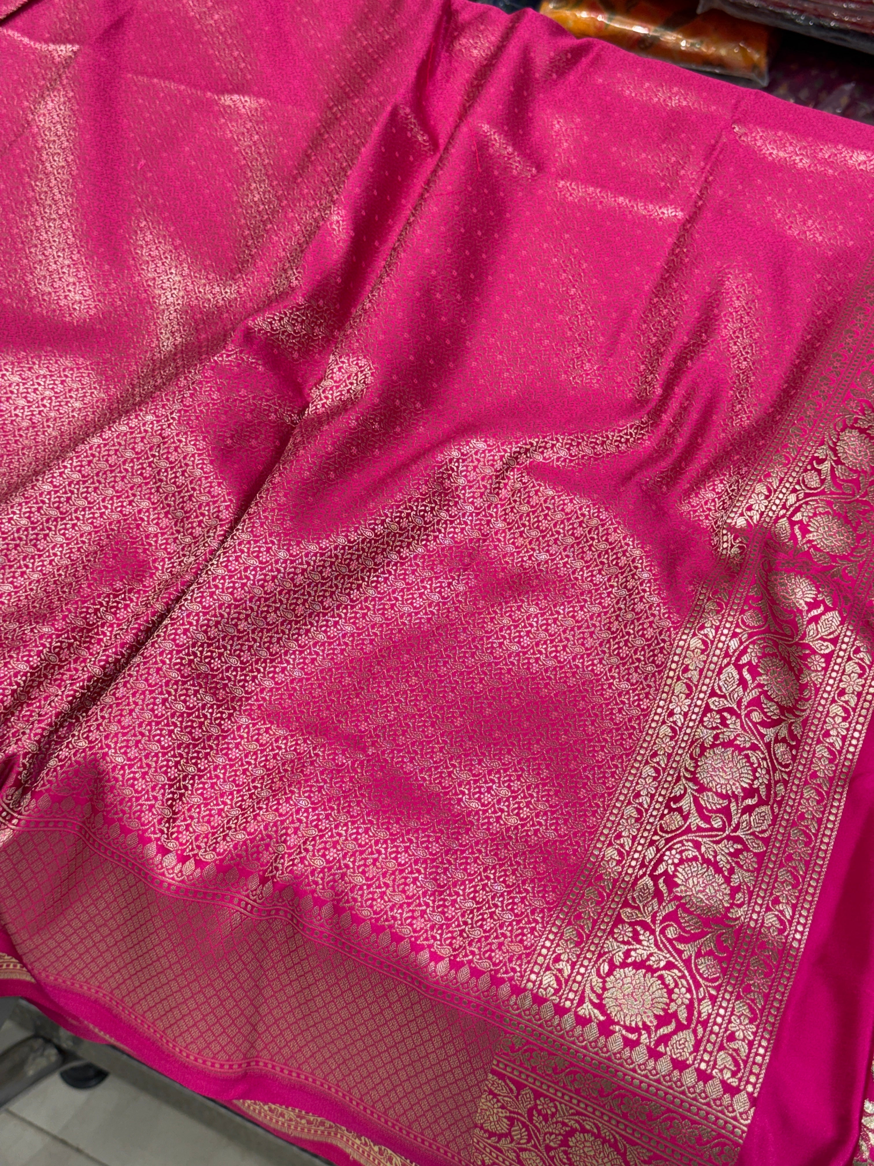 Rani Budding Rose Jaal Banarasi Silk Saree