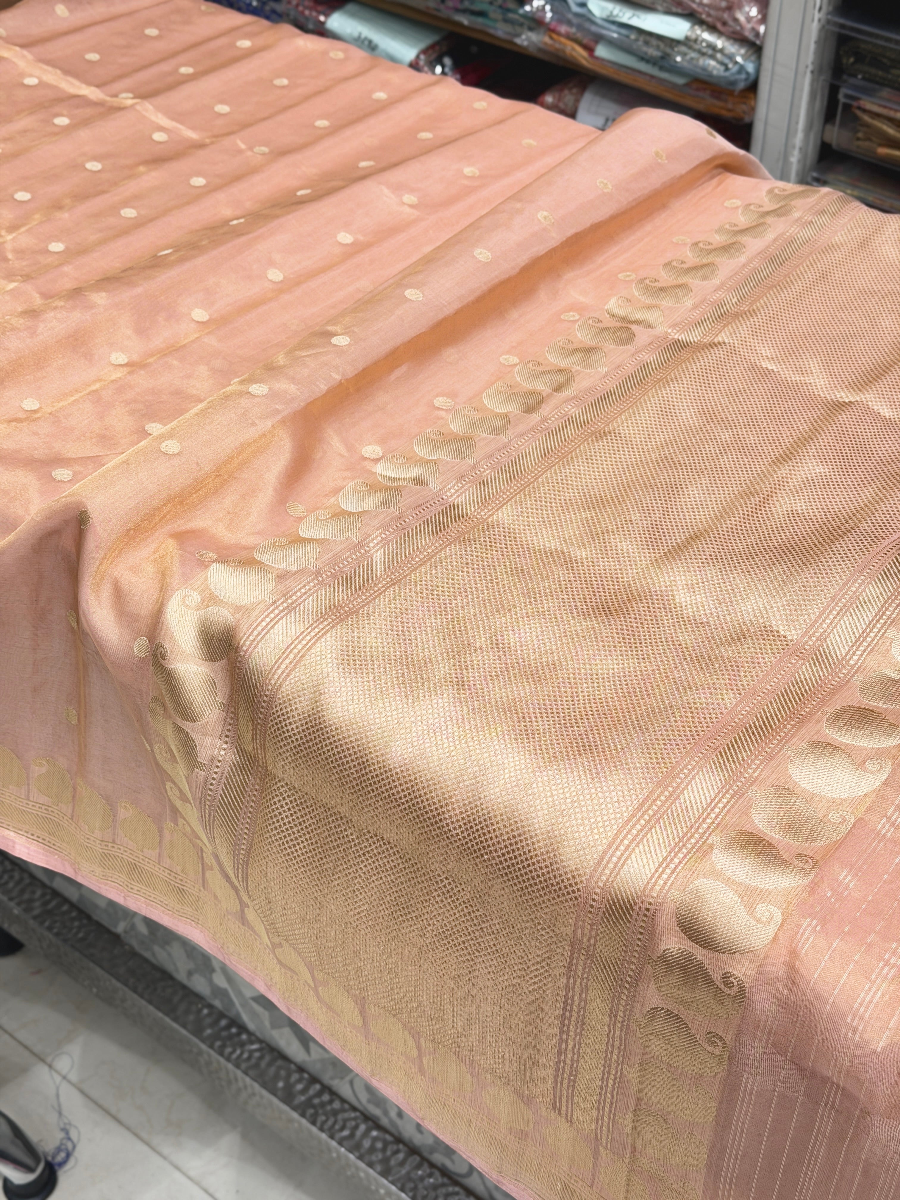 Light Pink Tissue Banarasi Kadwa Buttis Handloom Saree