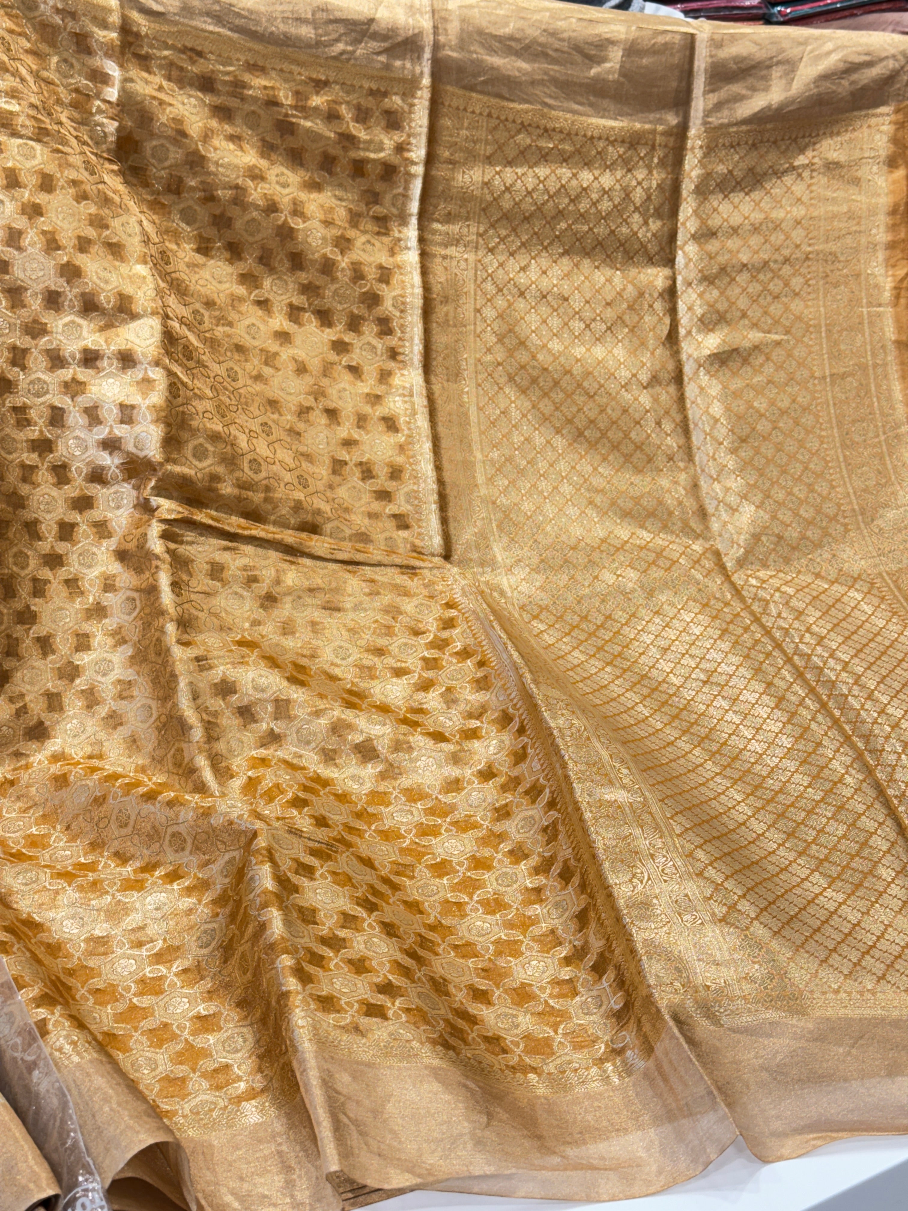 Banarasi Pure Tissue Weaved Saree