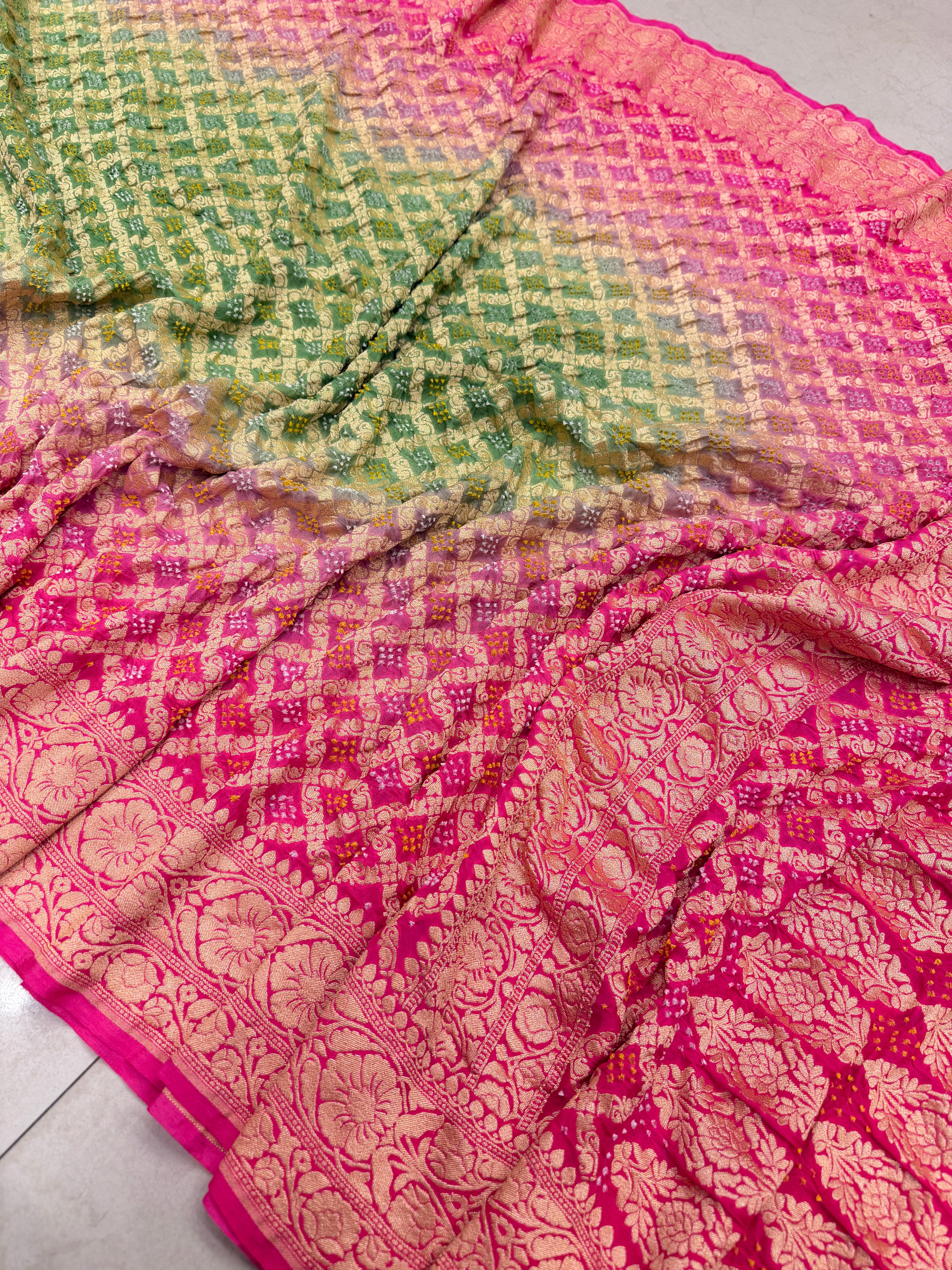 Alia Bhatt Inspired Shaded Georgette Handloom Bandhej Bandhini Saree