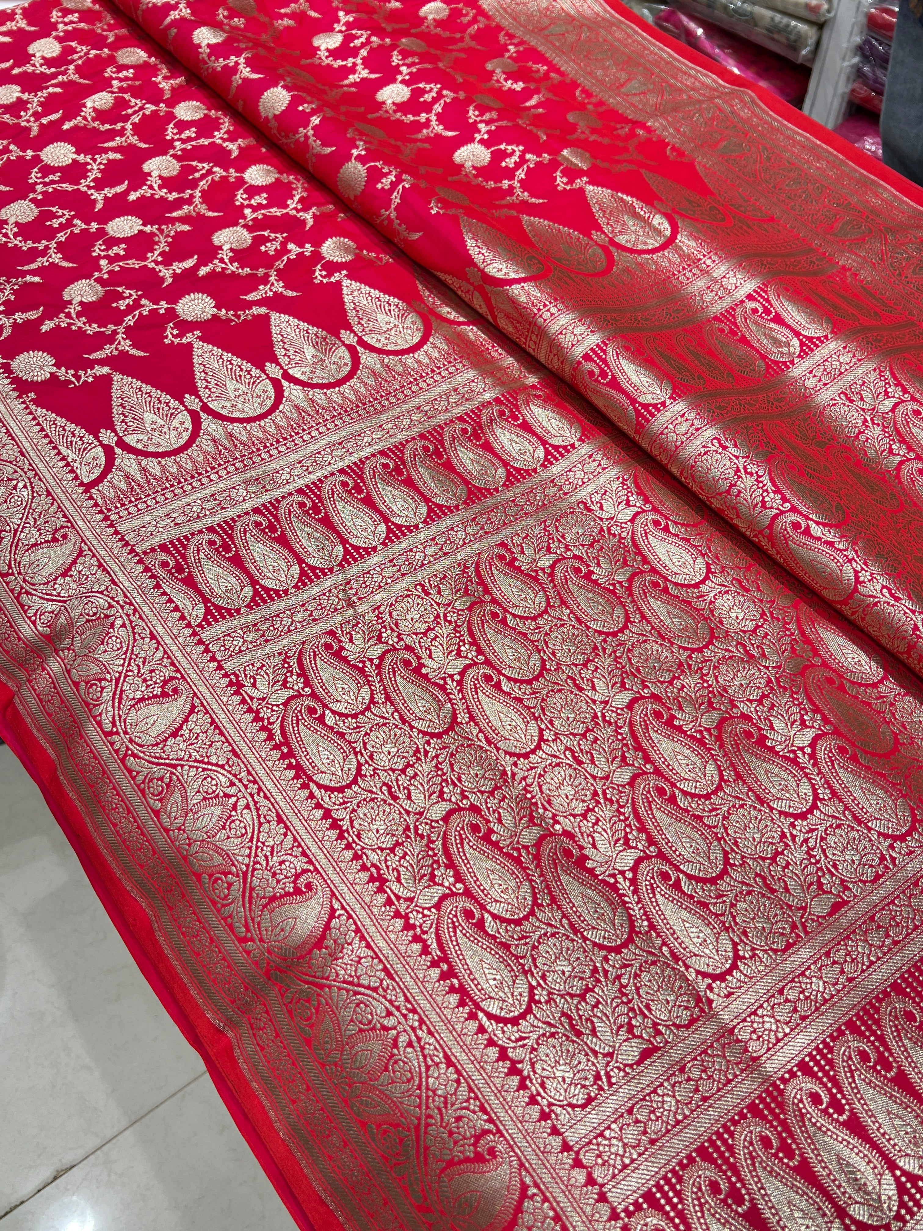 Reddish Pink Banarasi Floral Silk Saree