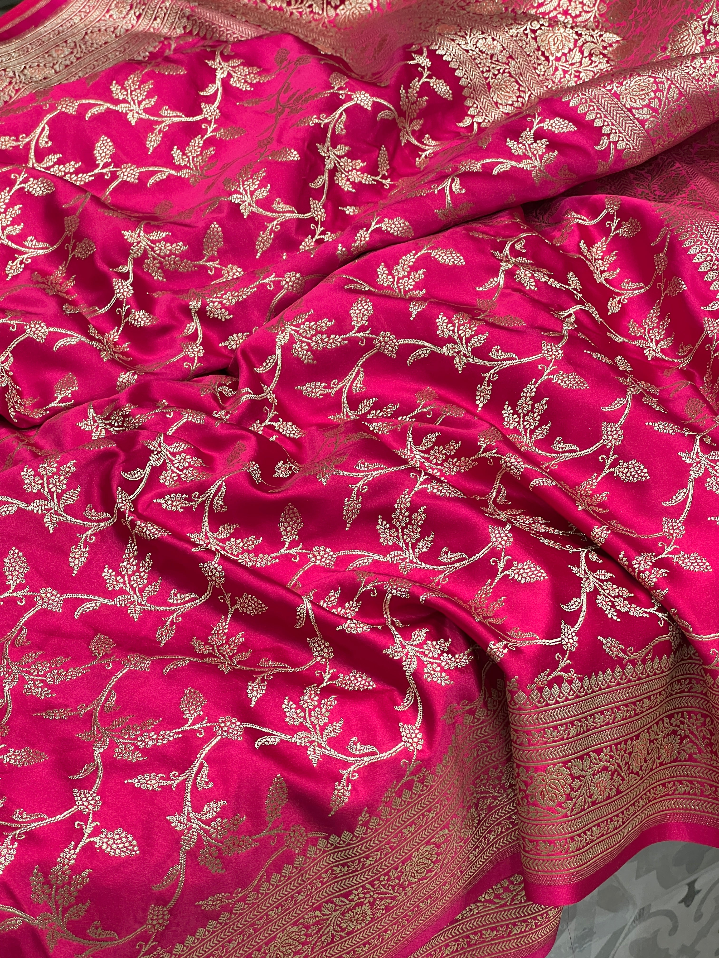 Rani Banarasi Silk Pine Jaal Saree