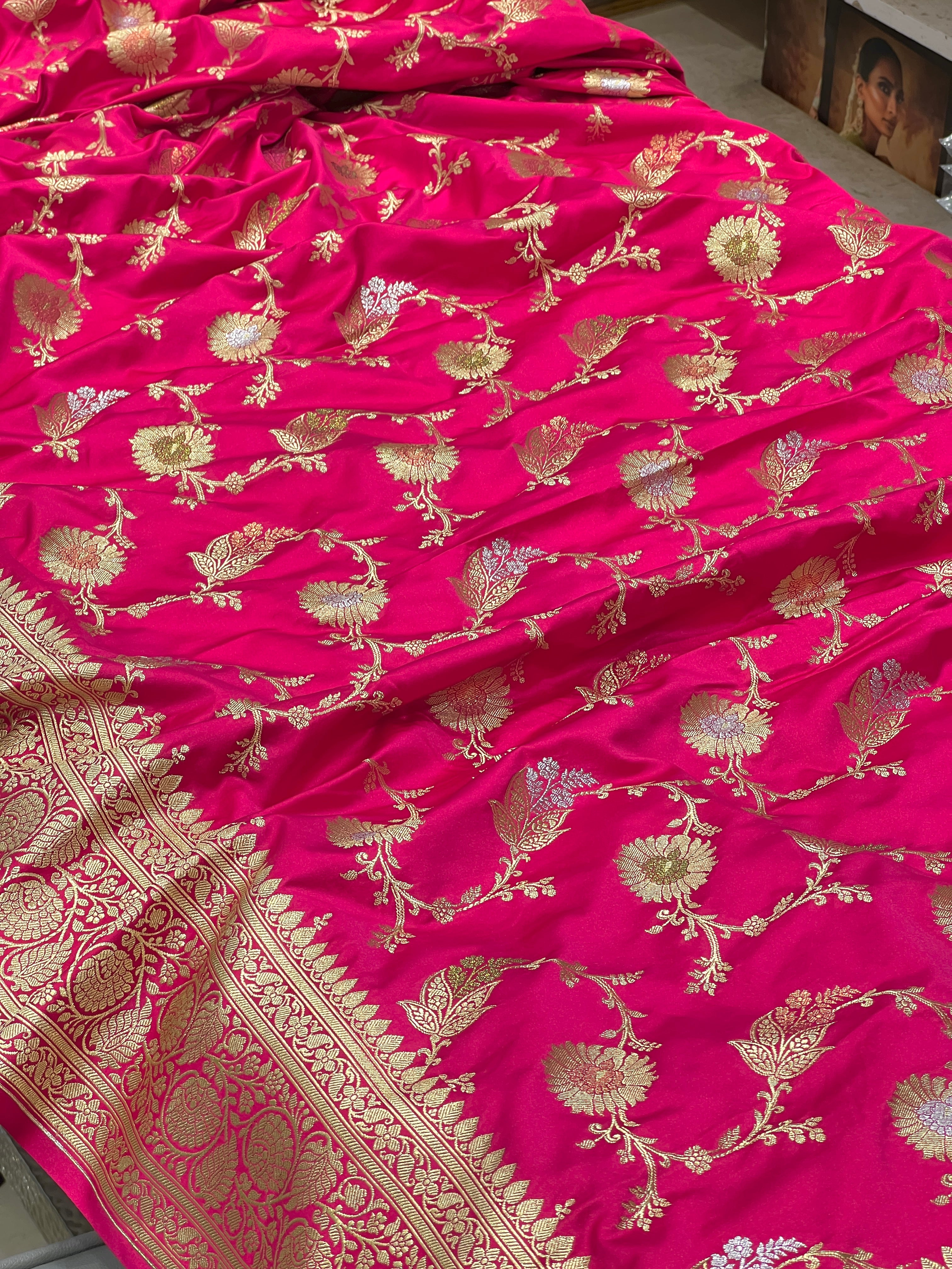 Rani Banarasi Meena Flower Jaal Saree