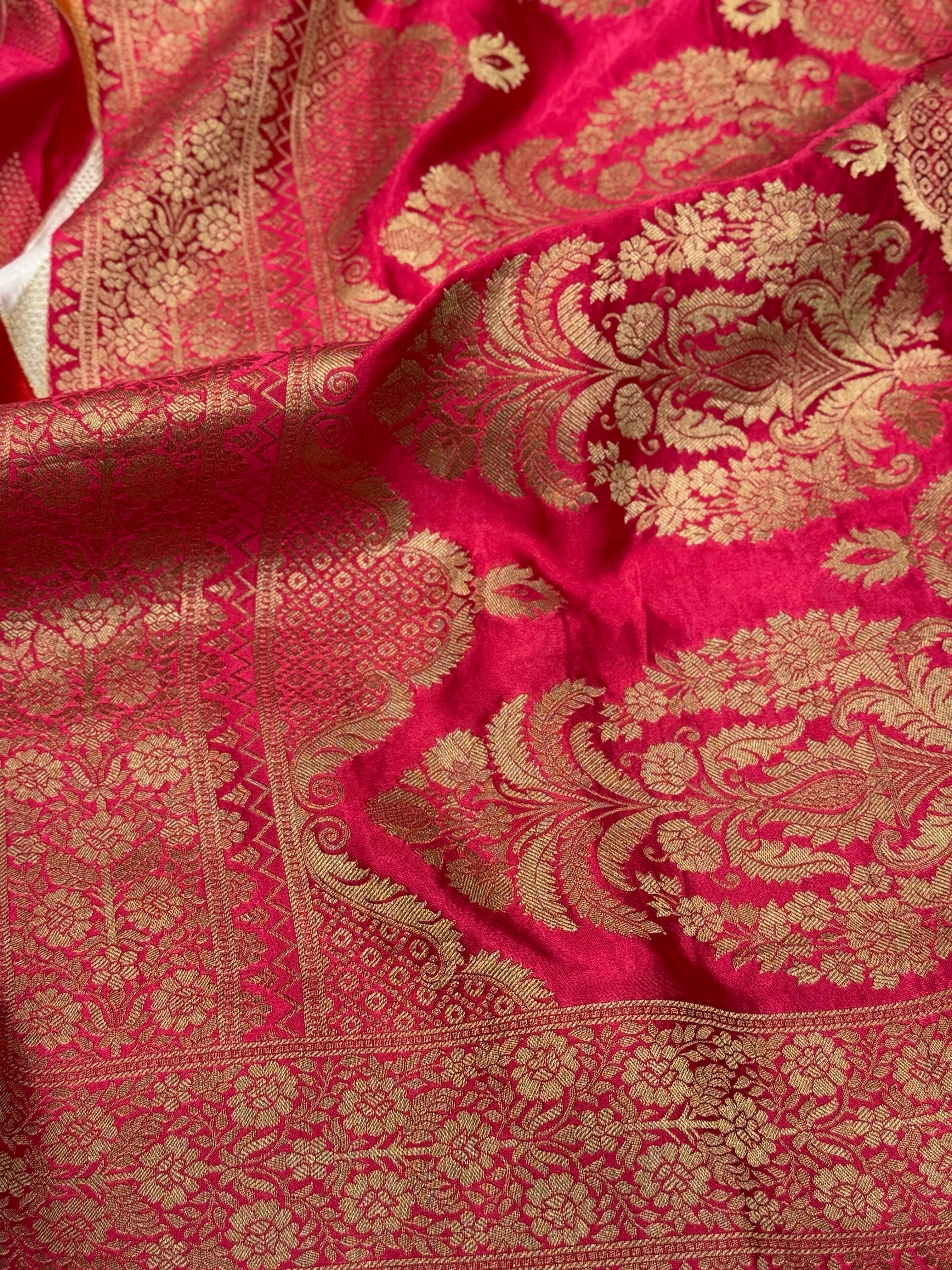Moti White Contemporary Kaju Katli Design Banarasi Modal Satin Rangkat Saree
