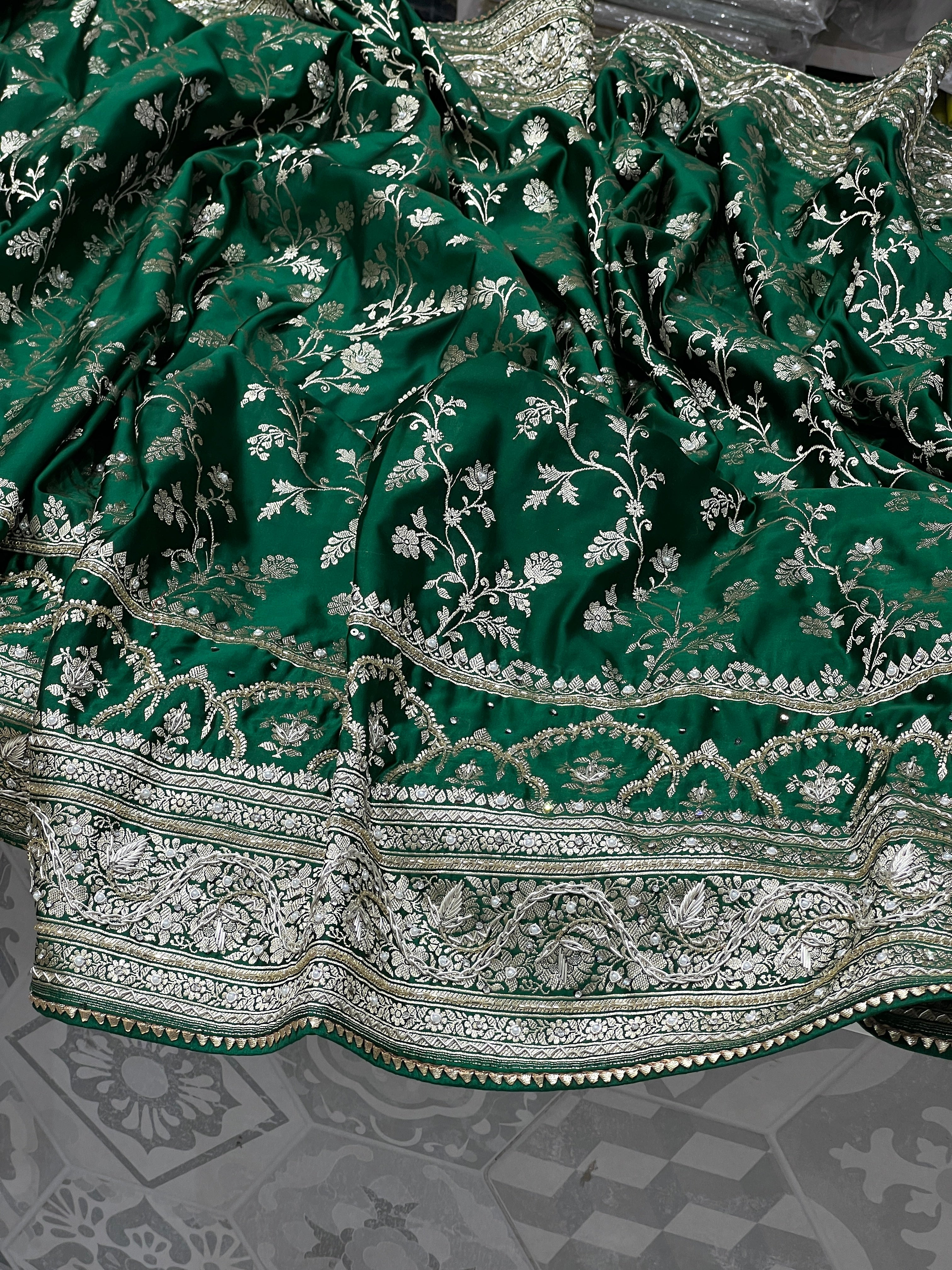 Bottle Green Banarasi Silk Chain Embroidery Saree